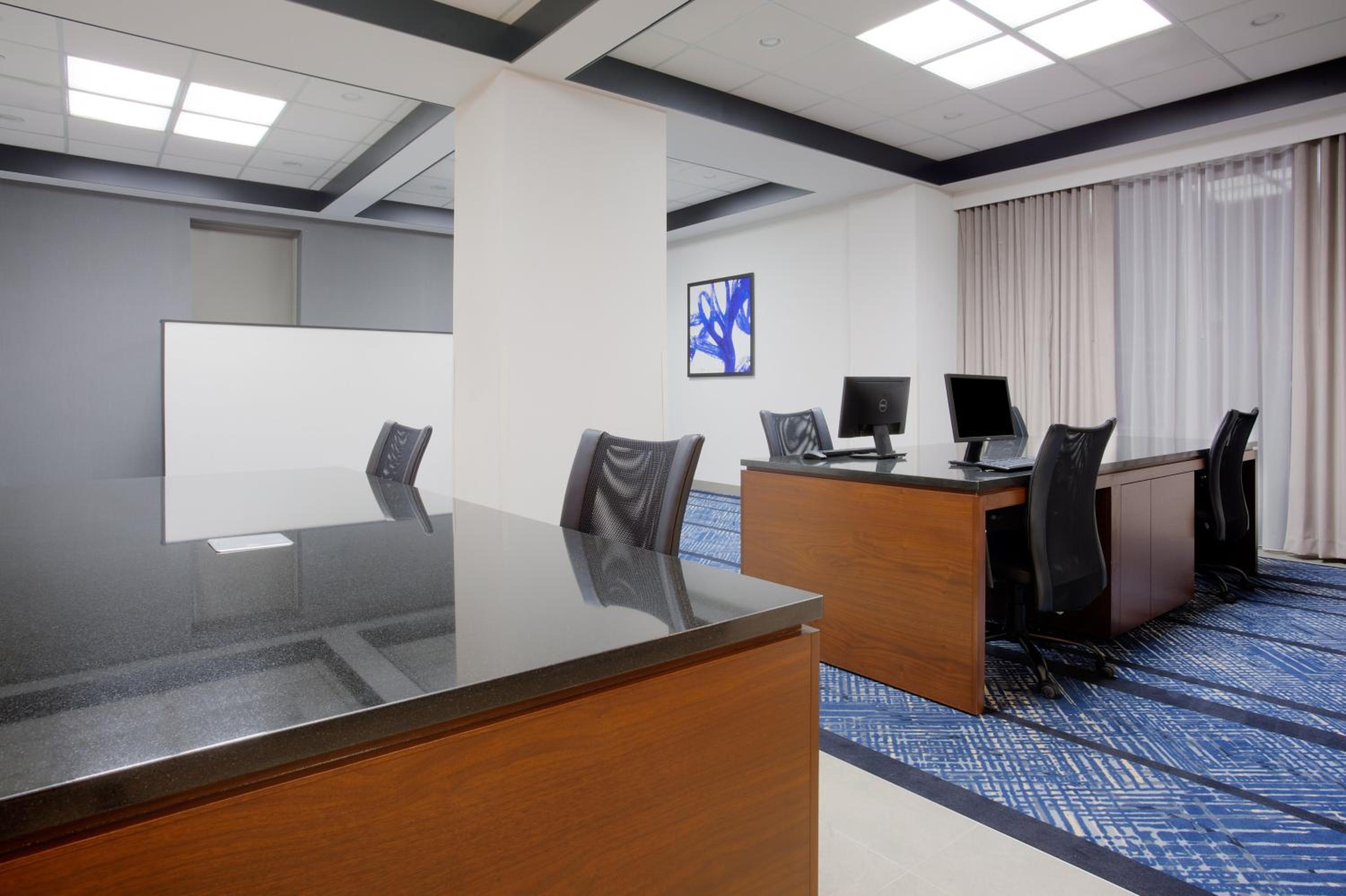 Holiday Inn Ottawa East, an IHG Hotel-2