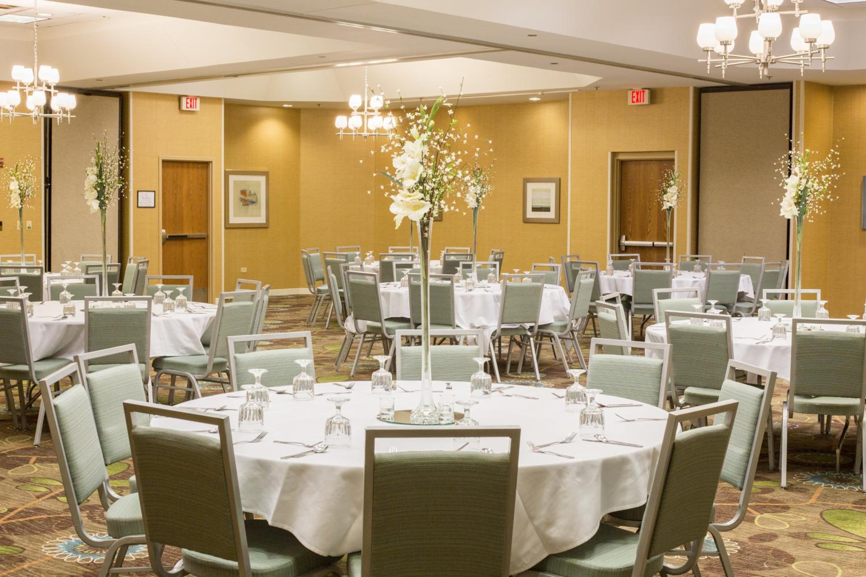 Bolingbrook Vacations - Holiday Inn Suites Bolingbrook, an IHG Hotel - Property Image 35