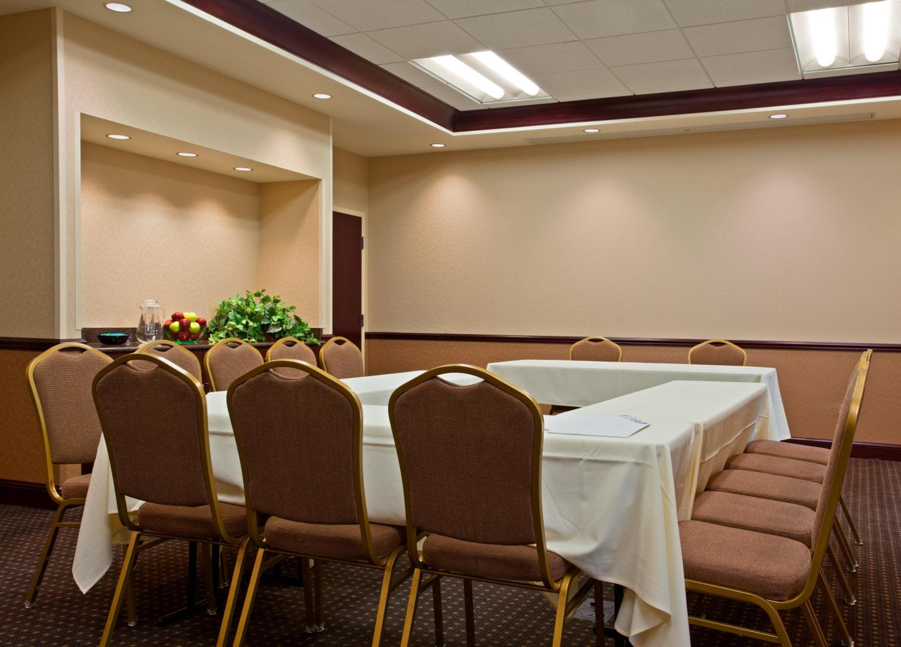 Holiday Inn Express Suites Chicago West-O'Hare Arpt Area , an IHG Hotel - Property Image 13