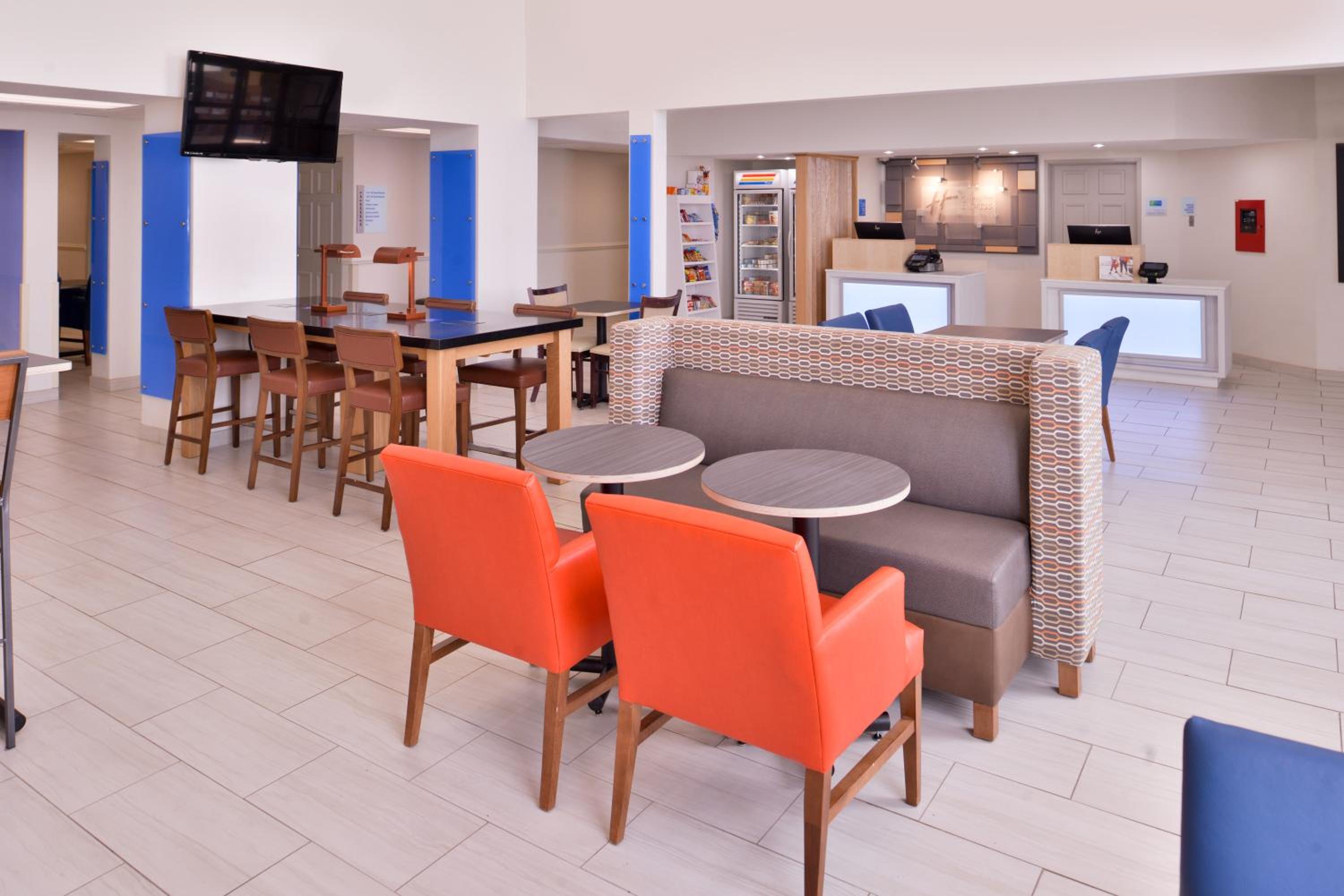 Farmington Vacations - Holiday Inn Express Hotel  Suites Farmington, an IHG Hotel - Property Image 45