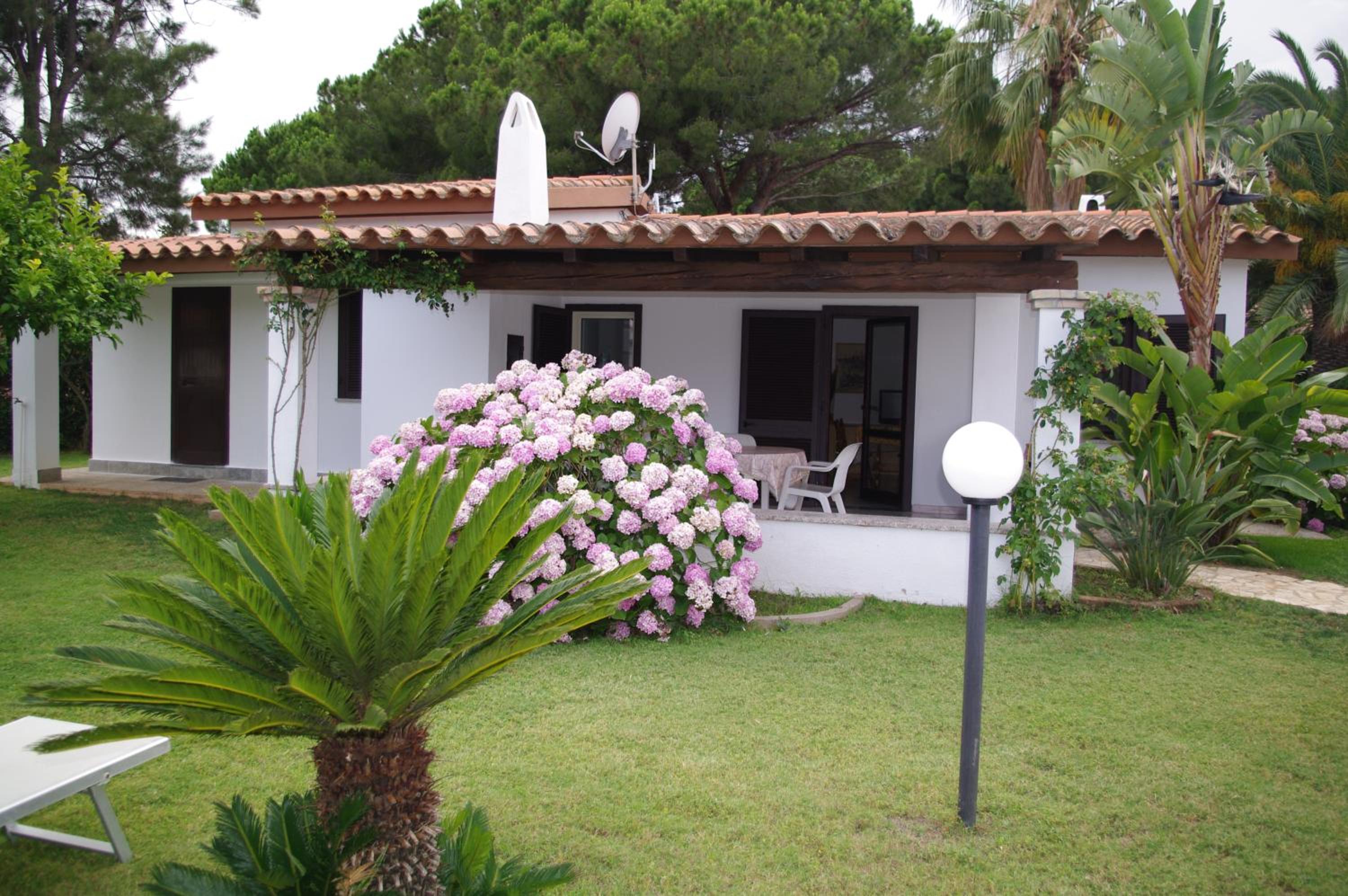 Villa Caterina a pochi passi dalla spiaggia con 3 Camere e Giardino Privato view 4