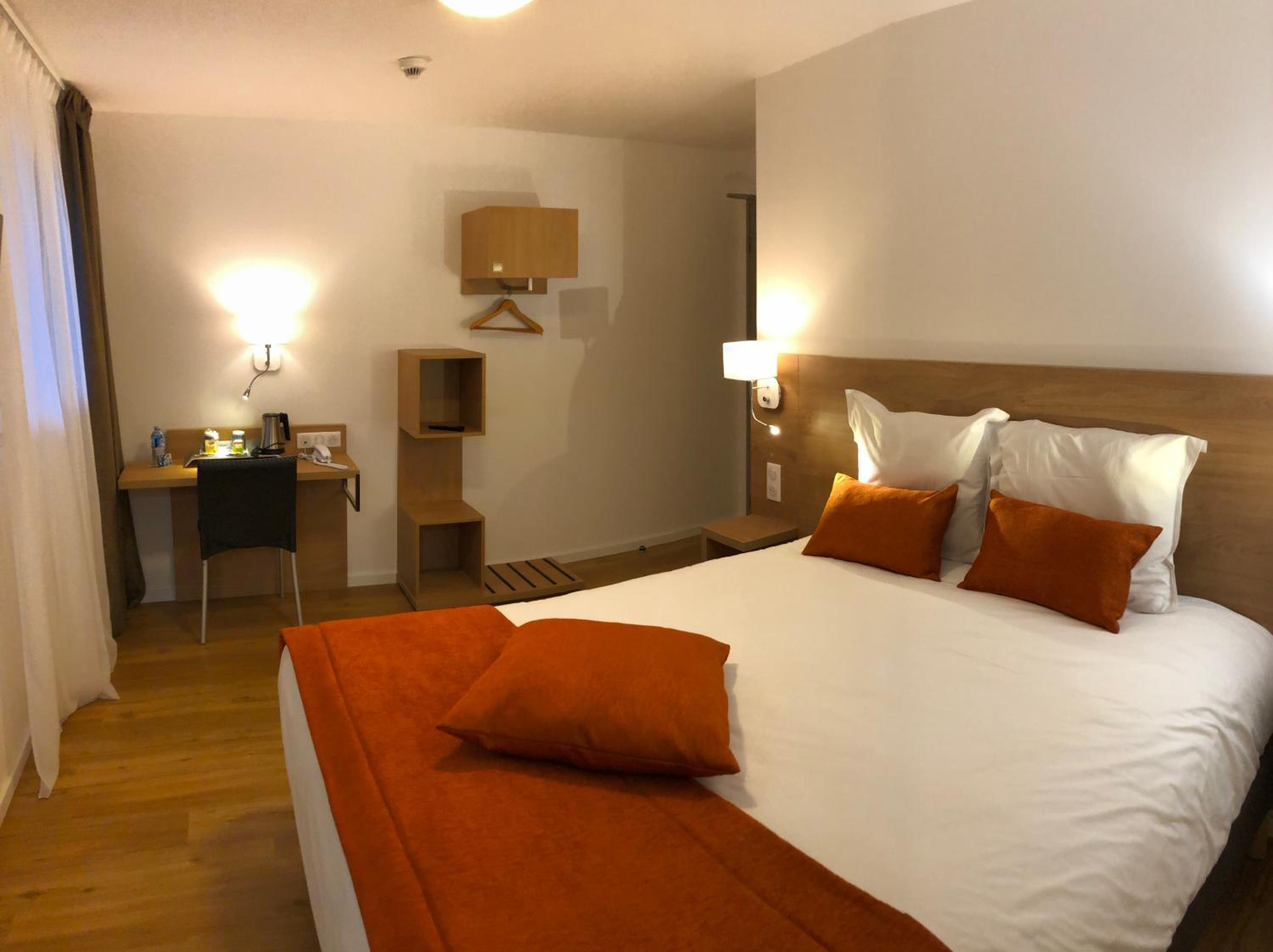 Quimper Vacations - Kyriad Quimper Sud - Property Image 3