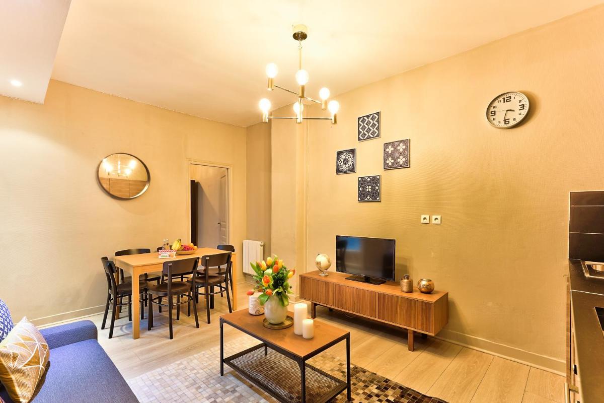 06 - Designed Flat Paris Grands Boulevards