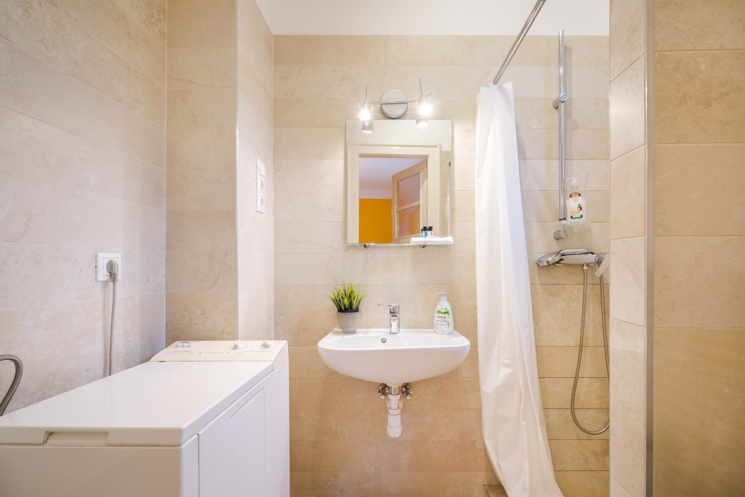 BpR Cercle Point Apartment view 3
