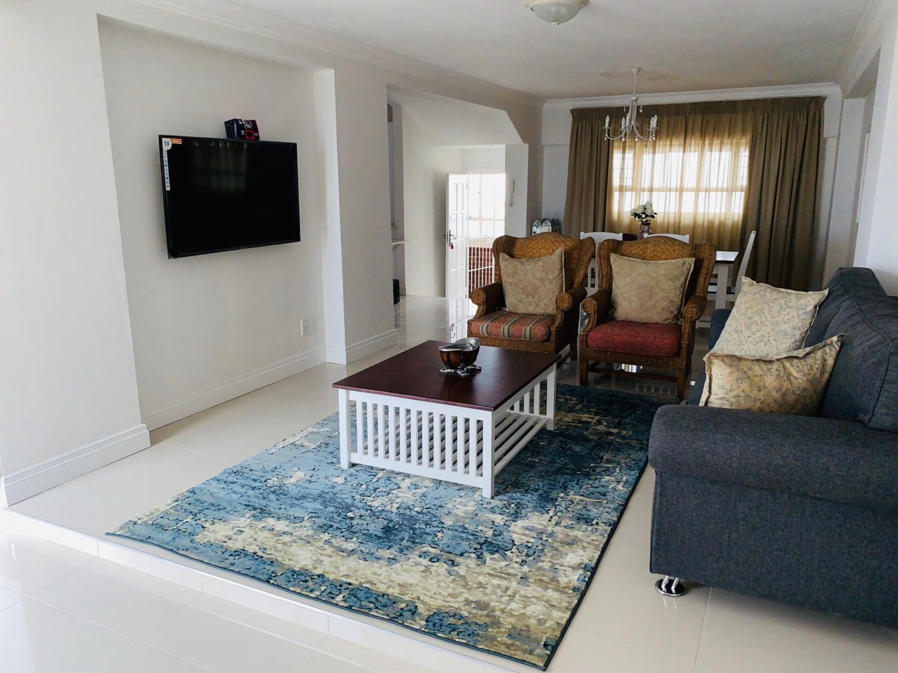 Bencorrum Self-Catering Apartments view 4