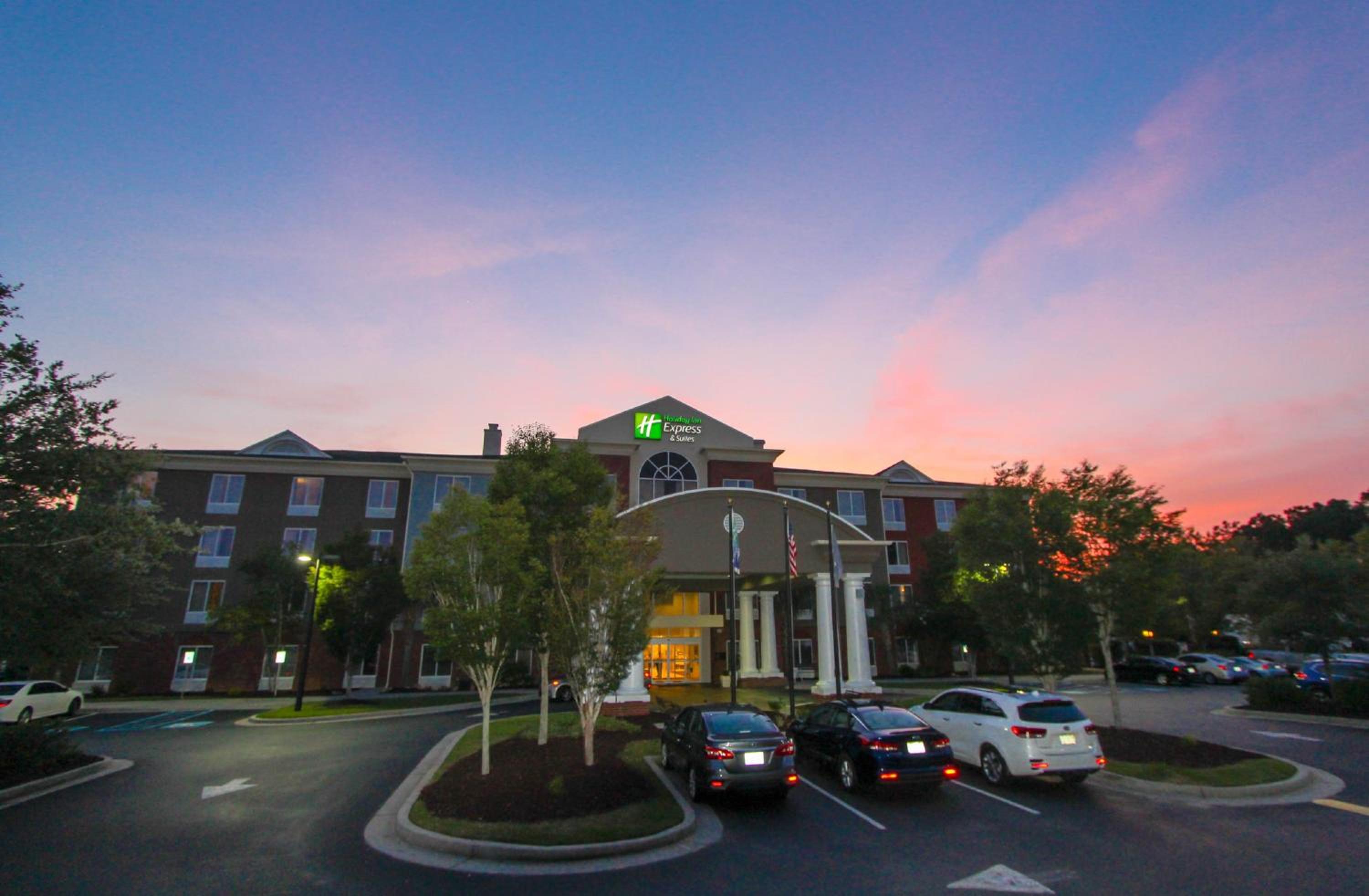 Hotel Holiday Inn Express & Suites Charleston-north By Ihg