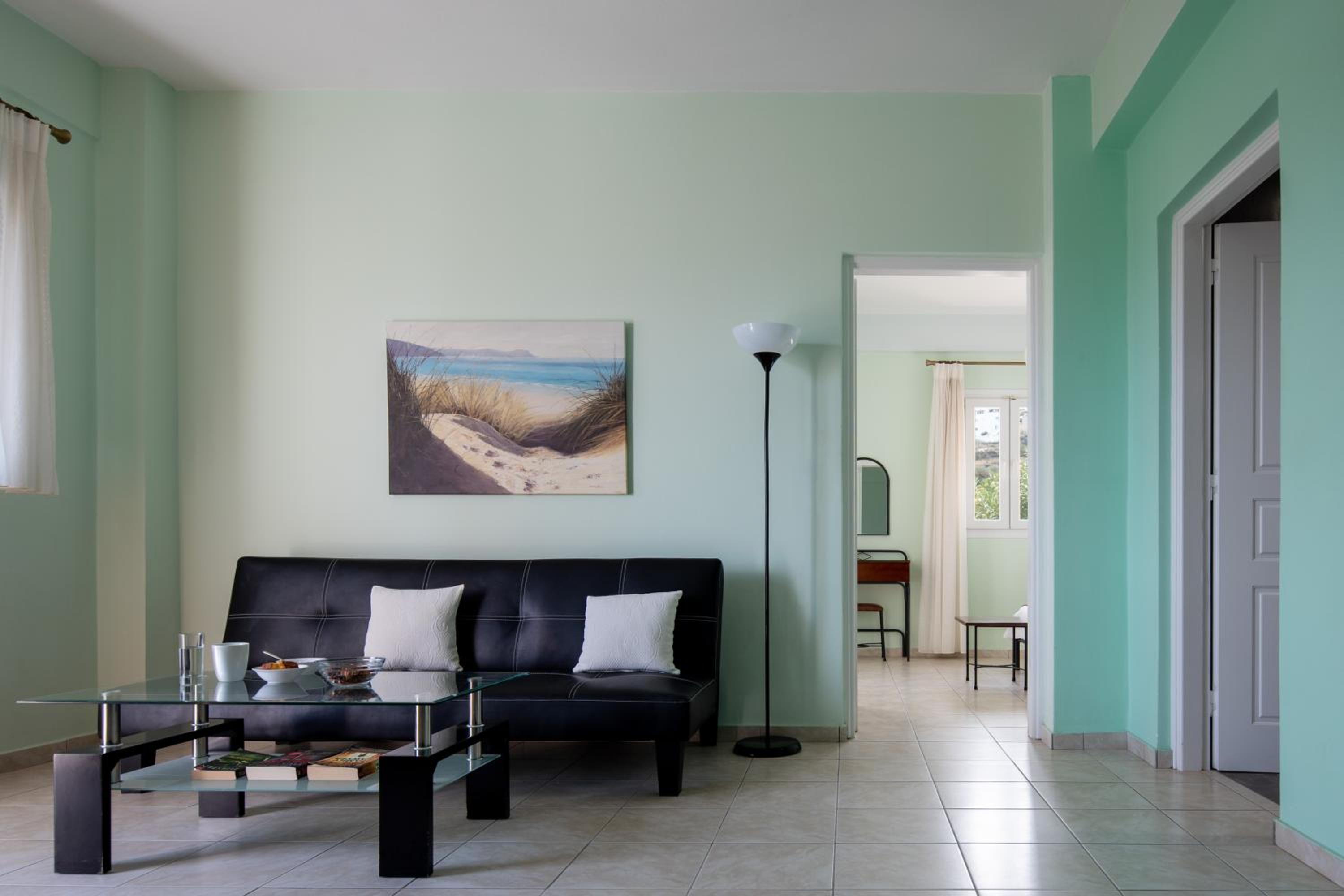 Moonlight Apartments & Suites