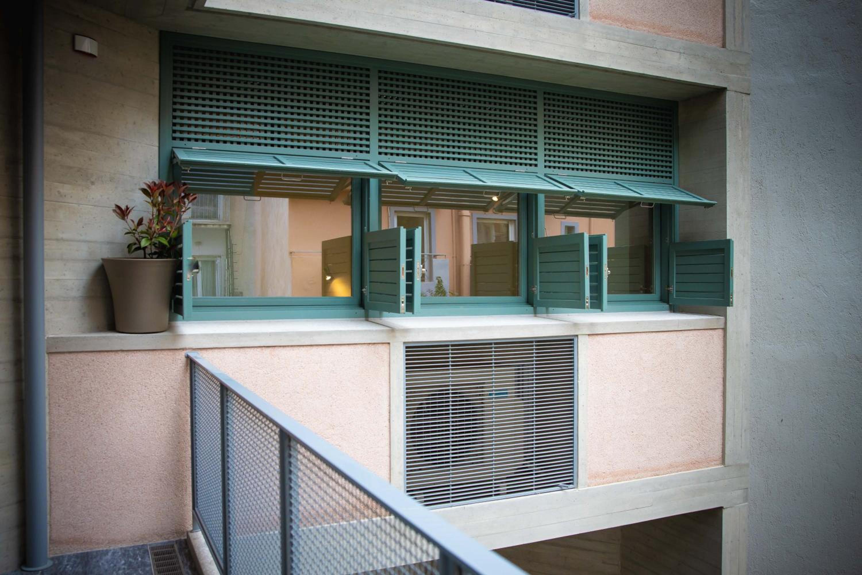 Athens BlueBuilding