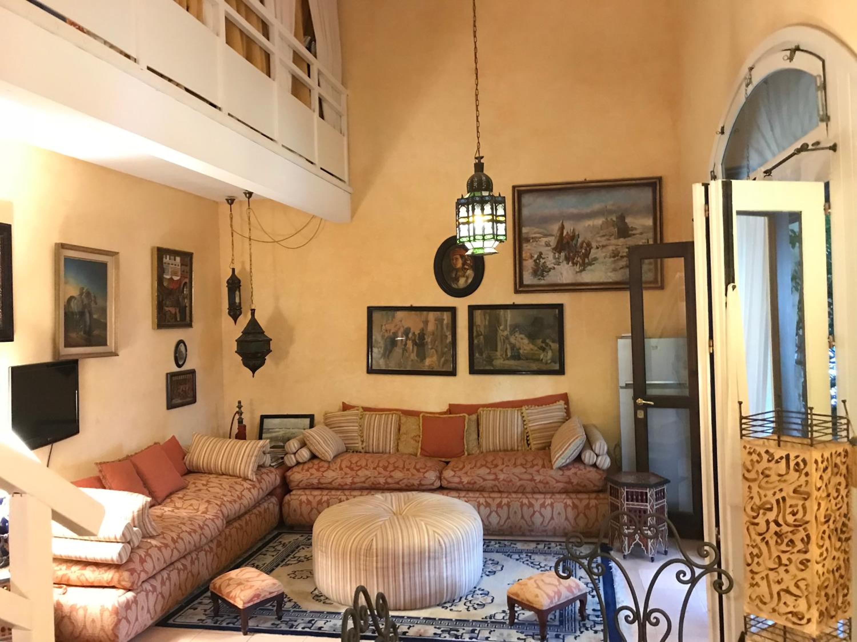 lounge