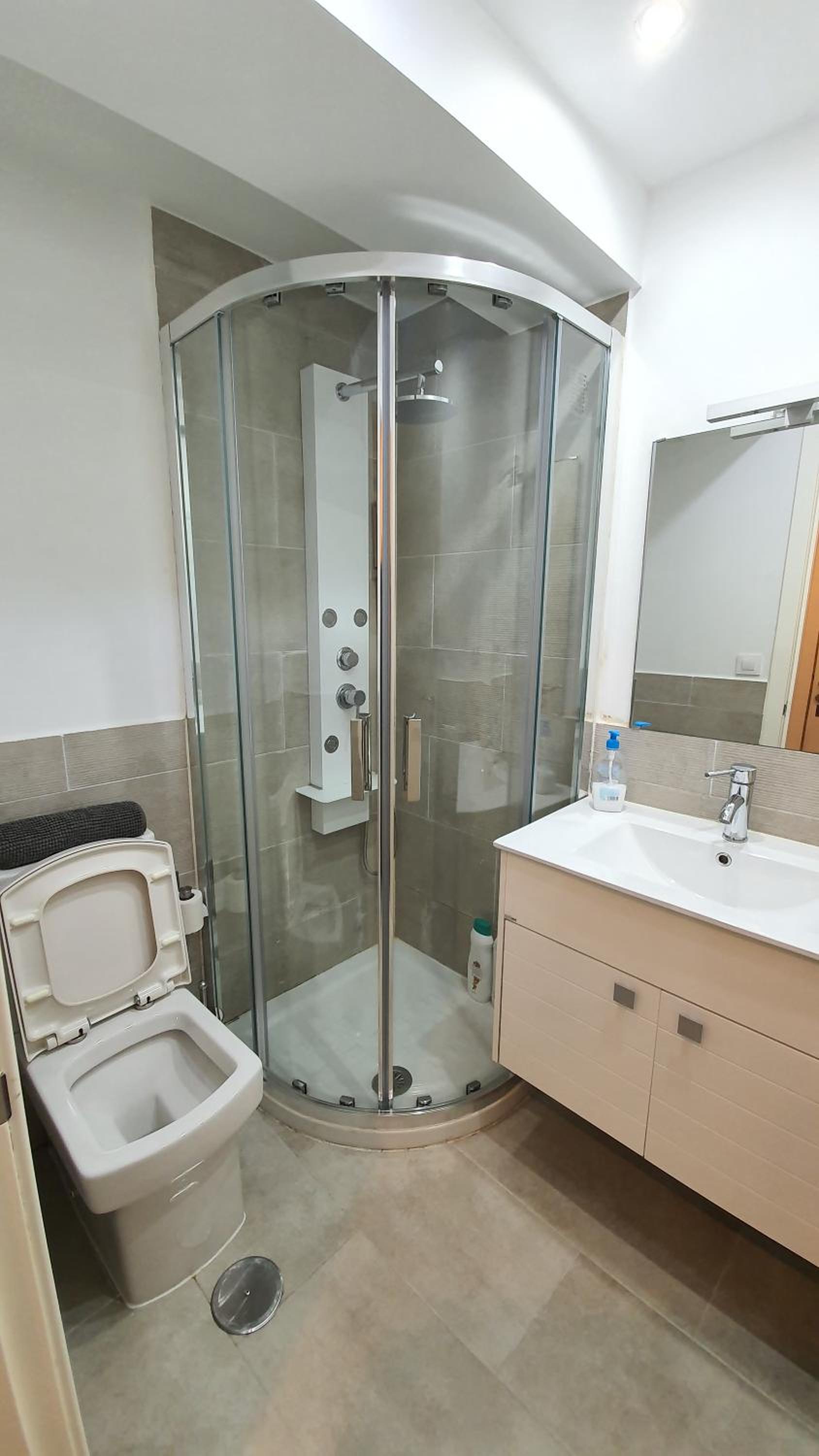 Avenida de Arteixo. Precioso apartamento - Property Image 15