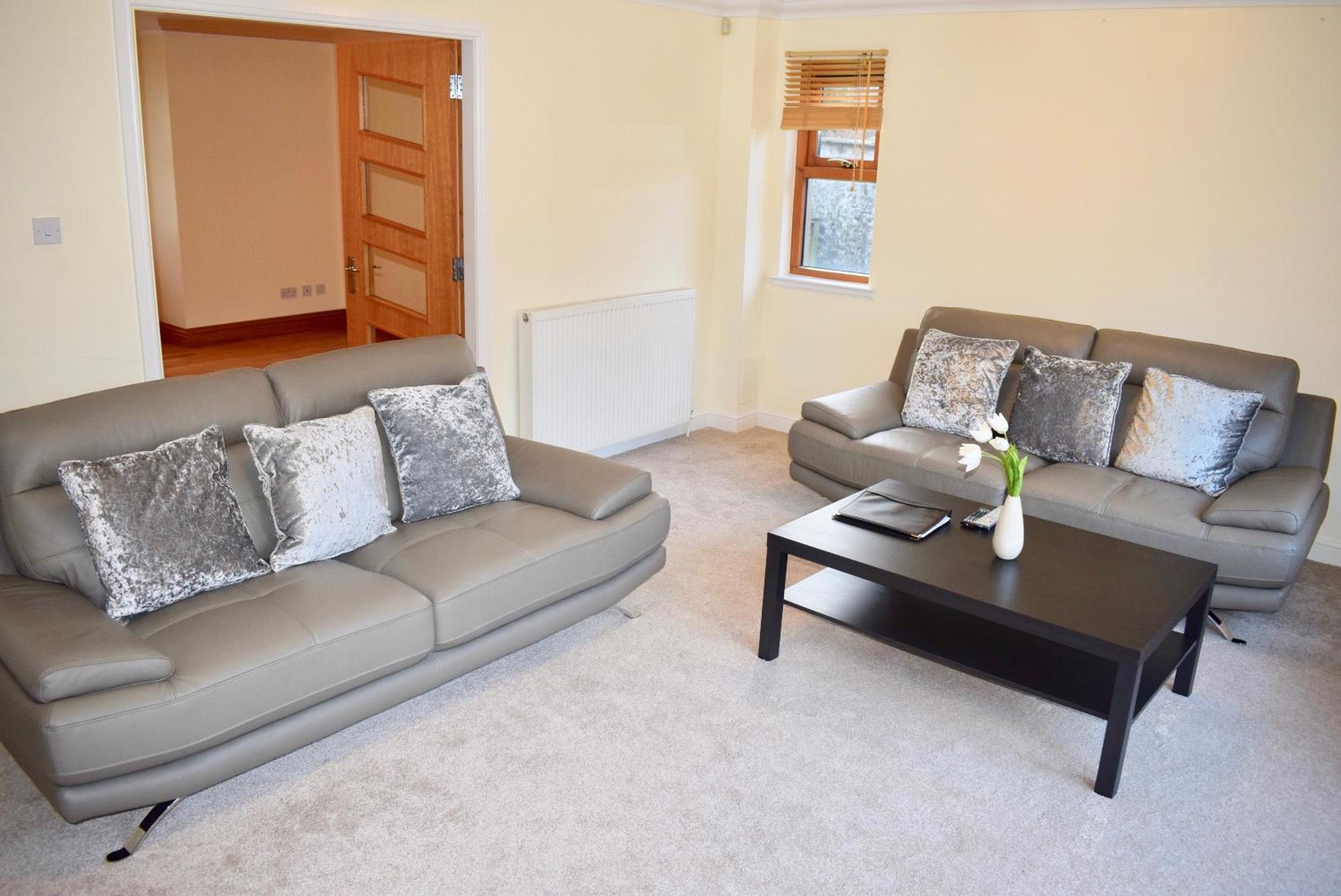 Kelpies Serviced Apartments Kavanagh- 5 Bedrooms view 4