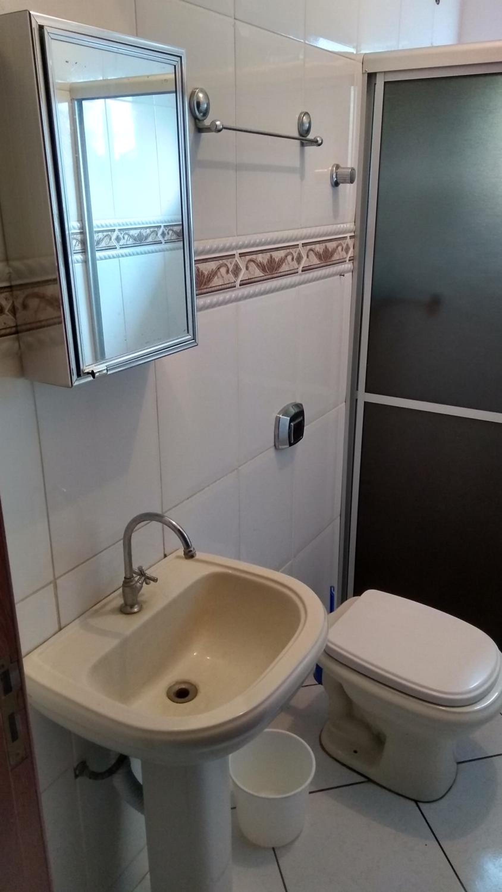Amplo Apartamento na Pinheira