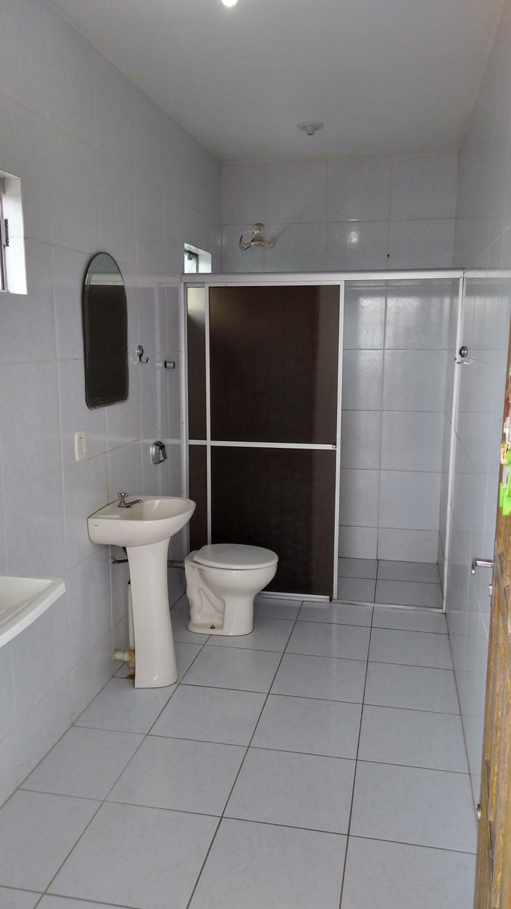 Amplo Apartamento na Pinheira
