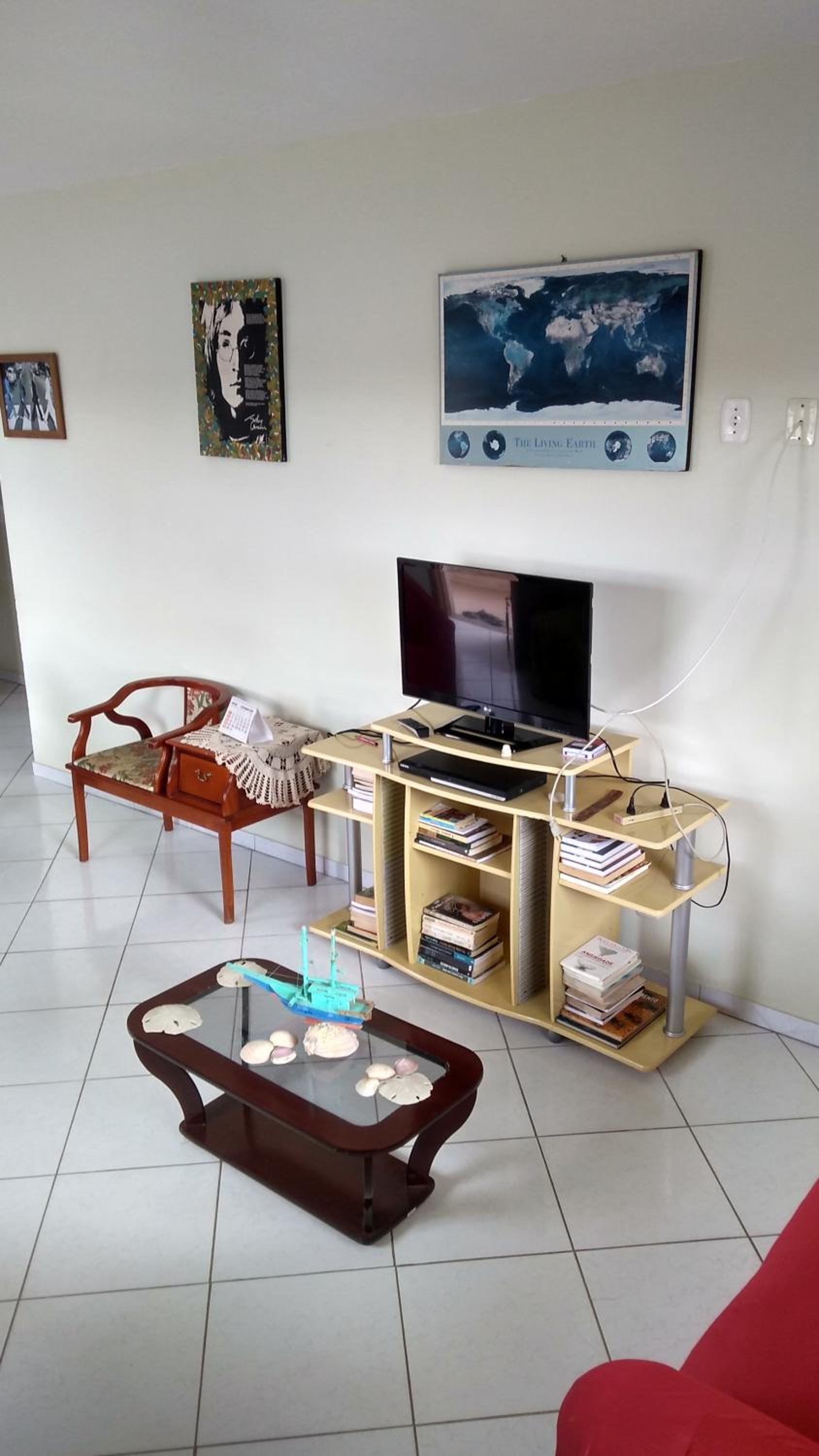 Amplo Apartamento na Pinheira
