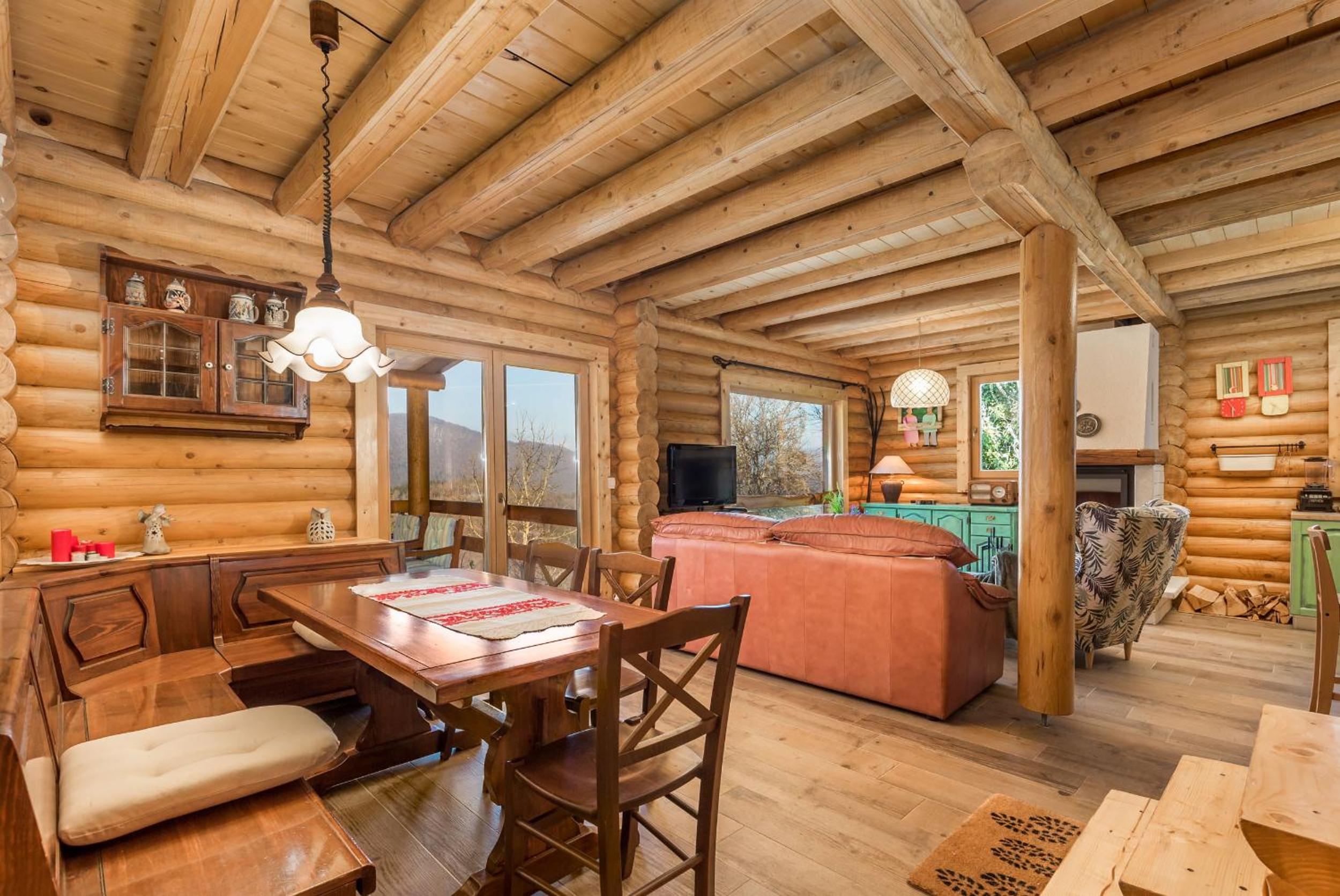 Mountain family home Nola Ivano view 5