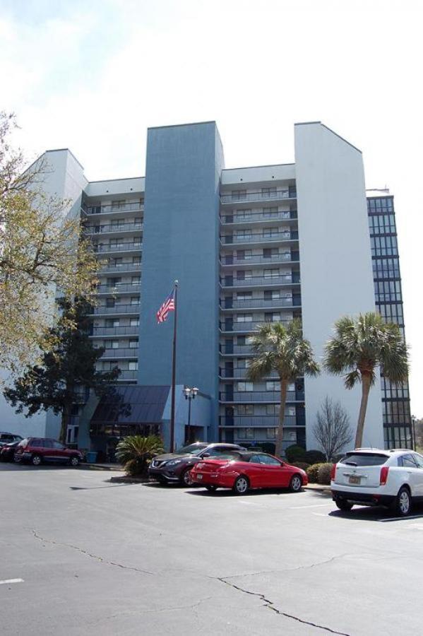 Sea Mark Towers 906