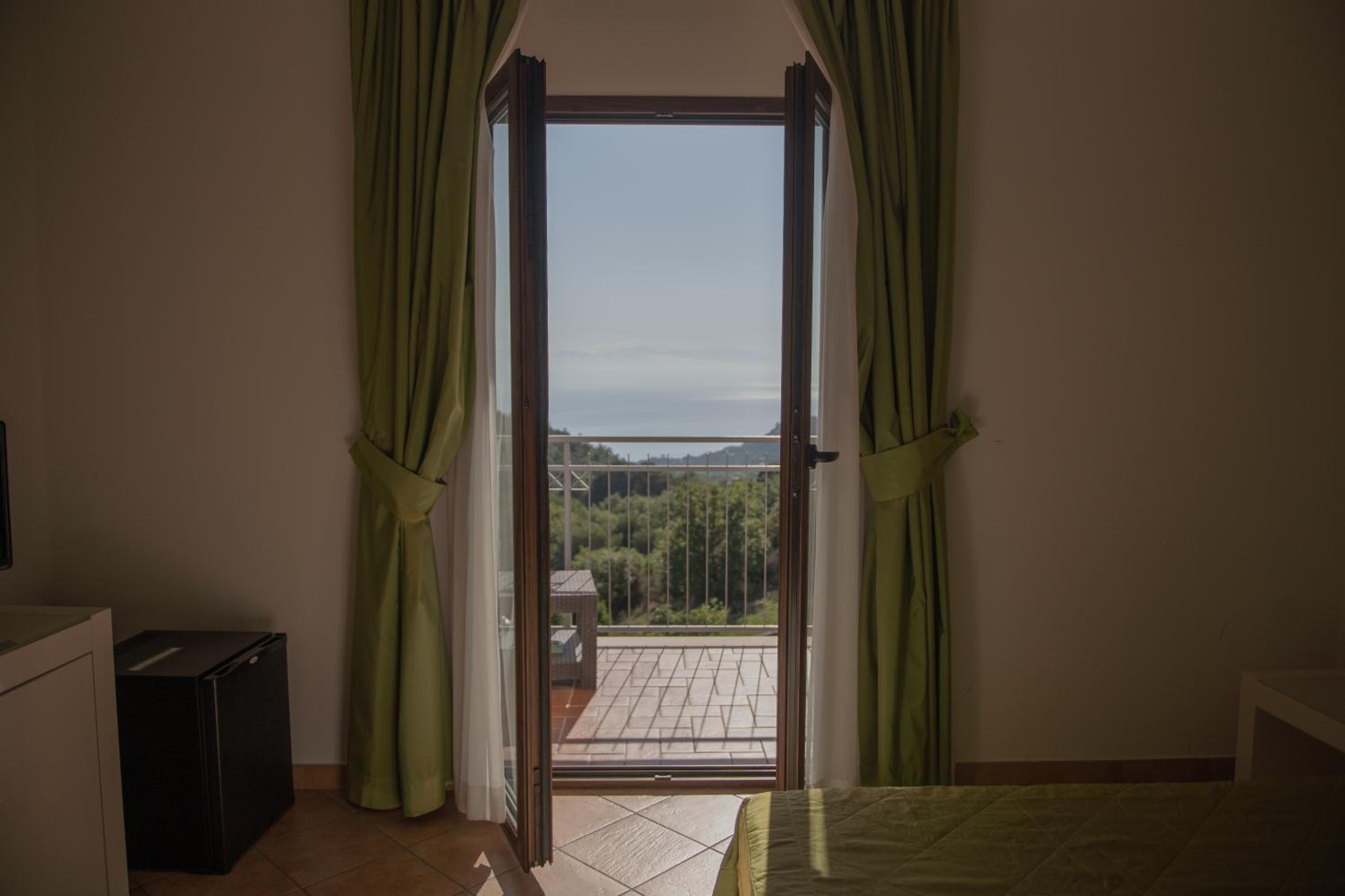 Hotel Caluna Charme