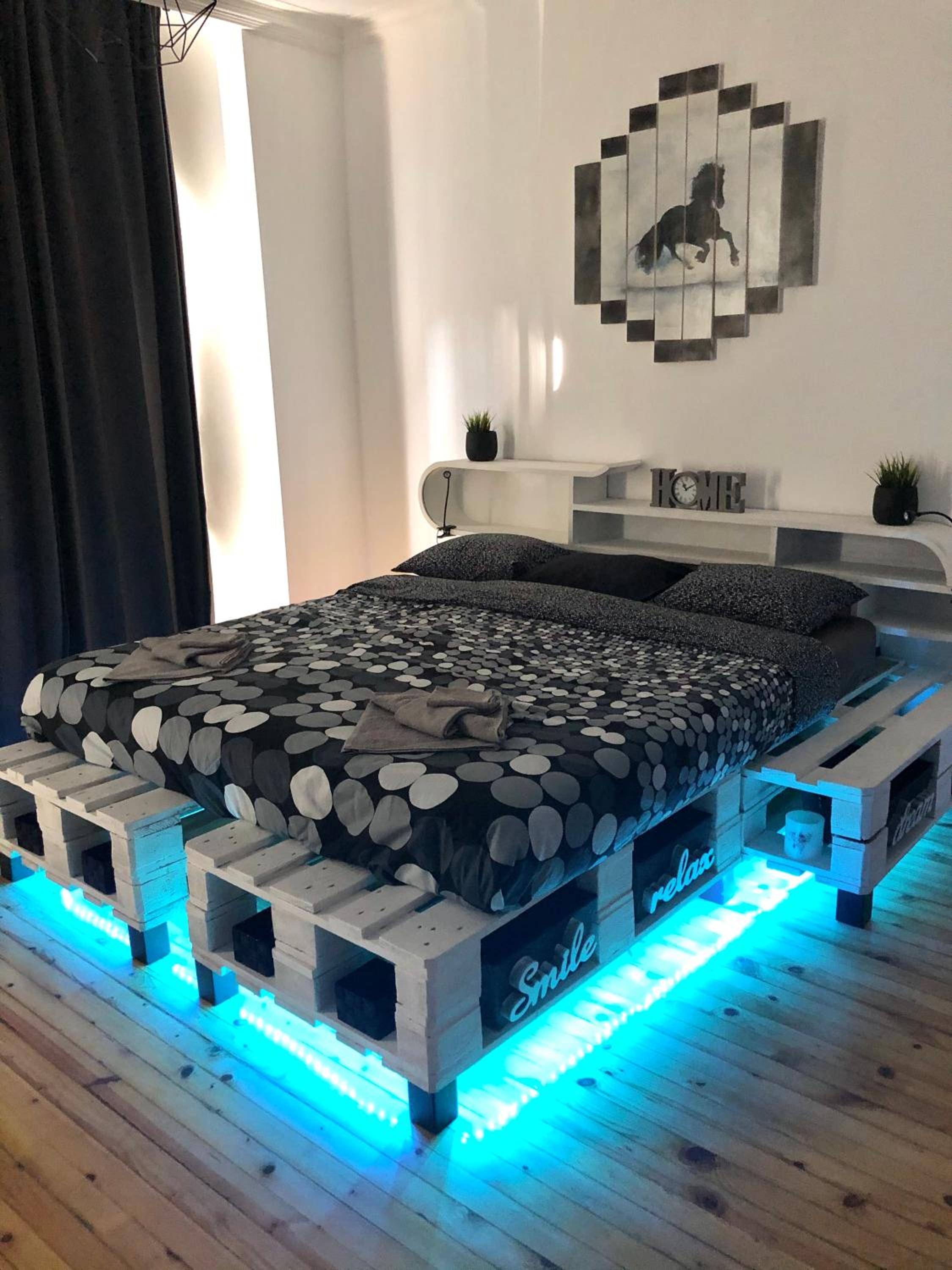 Spacious modern vintage flat in the heart of Sofia view 2