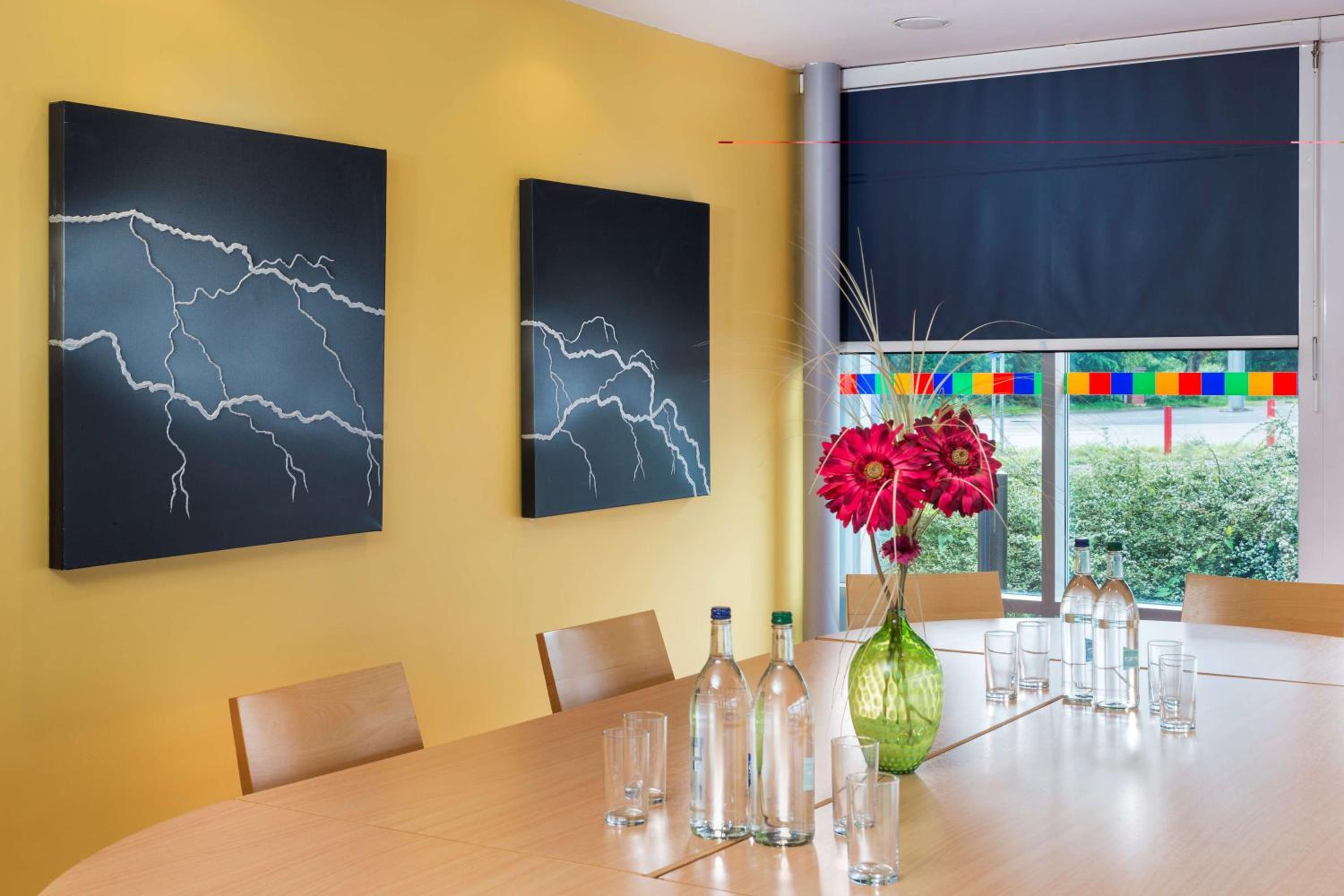 Walsall Vacations - Park Inn by Radisson Birmingham Walsall - Property Image 21