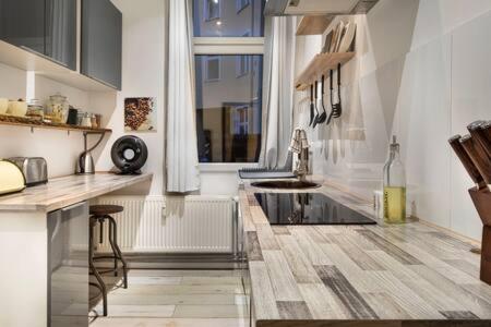 Great Apartment in Berlin Alexanderplatz