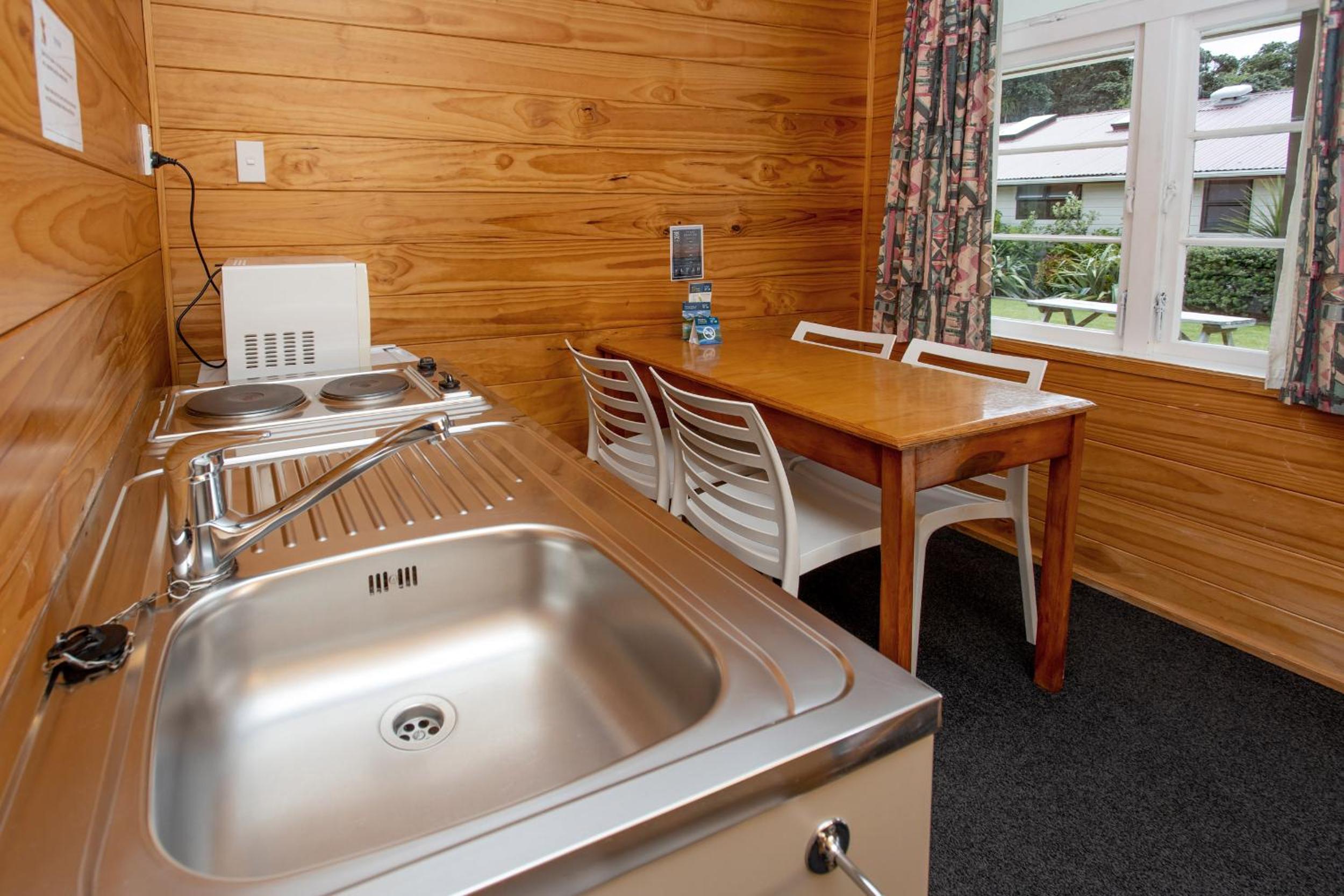 Wellington TOP 10 Holiday Park