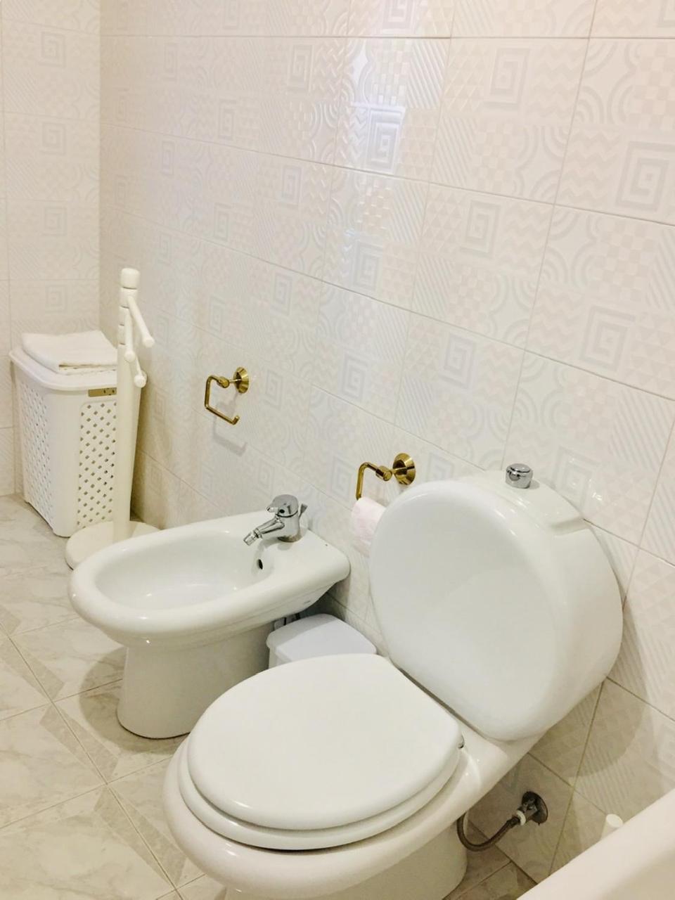 The Stone Garden en Noto — bathroom