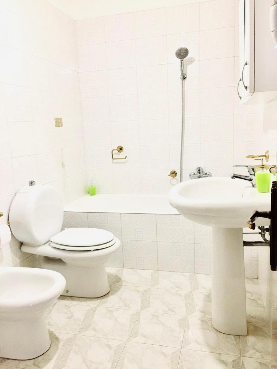 The Stone Garden en Noto — bathroom