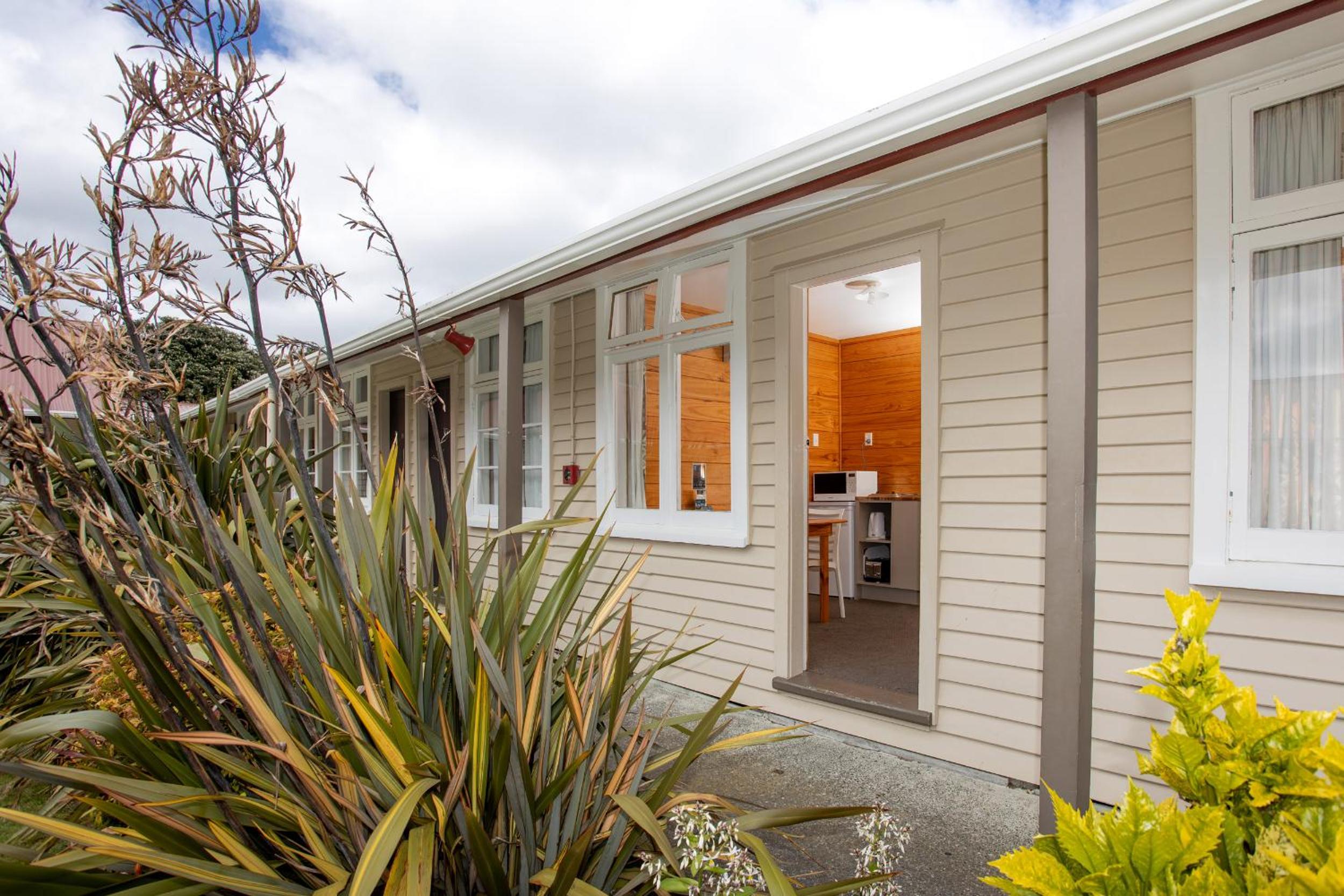 Wellington TOP 10 Holiday Park