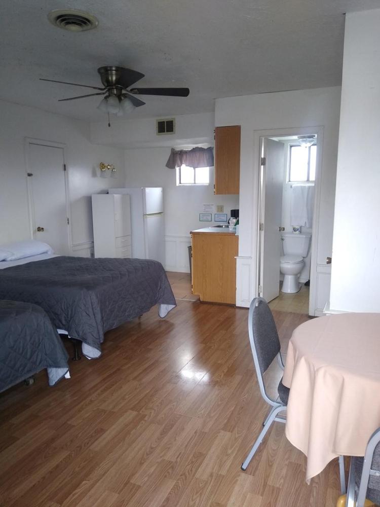 Nautical Motel - Property Image 1