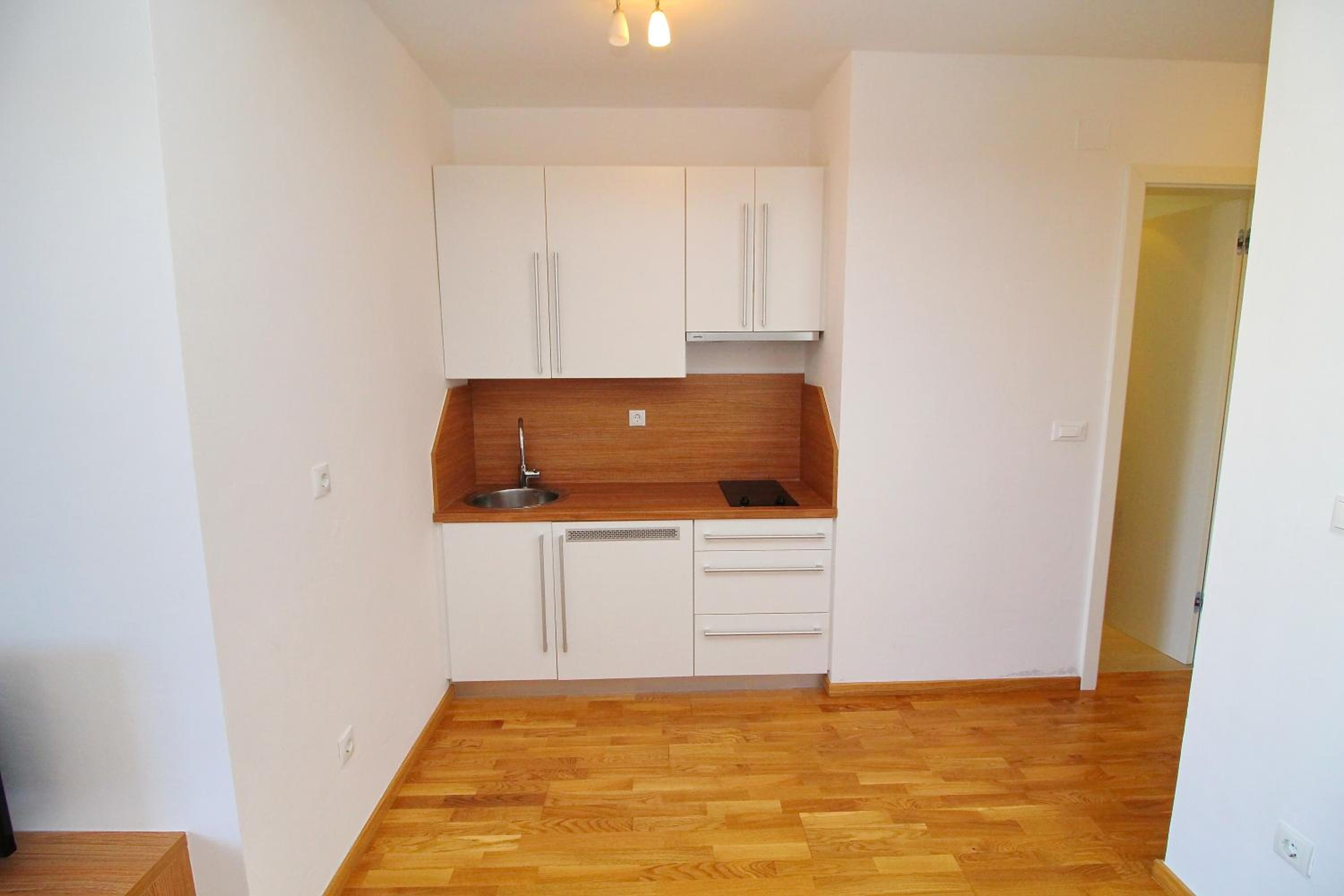 Apartments Kula