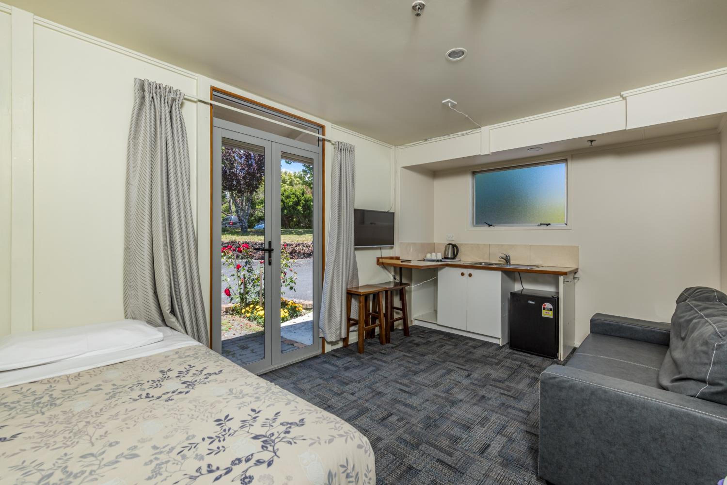 Riverside Lodge Paihia