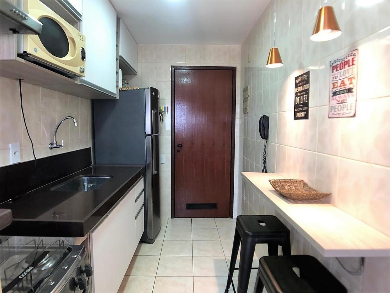 Apt 2 quartos próximo a Praia do Forte