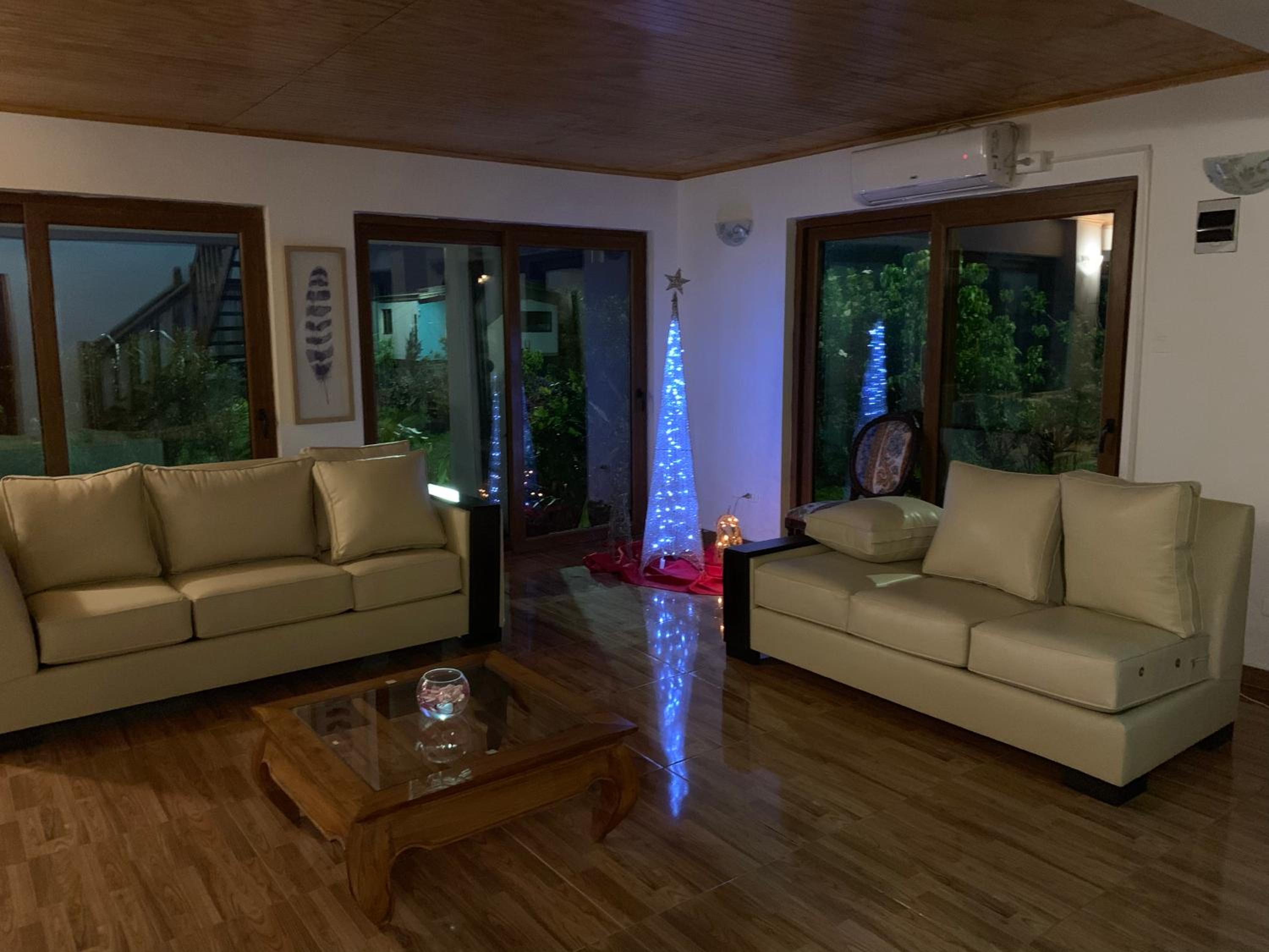 Teanehi Bed & Breakfast