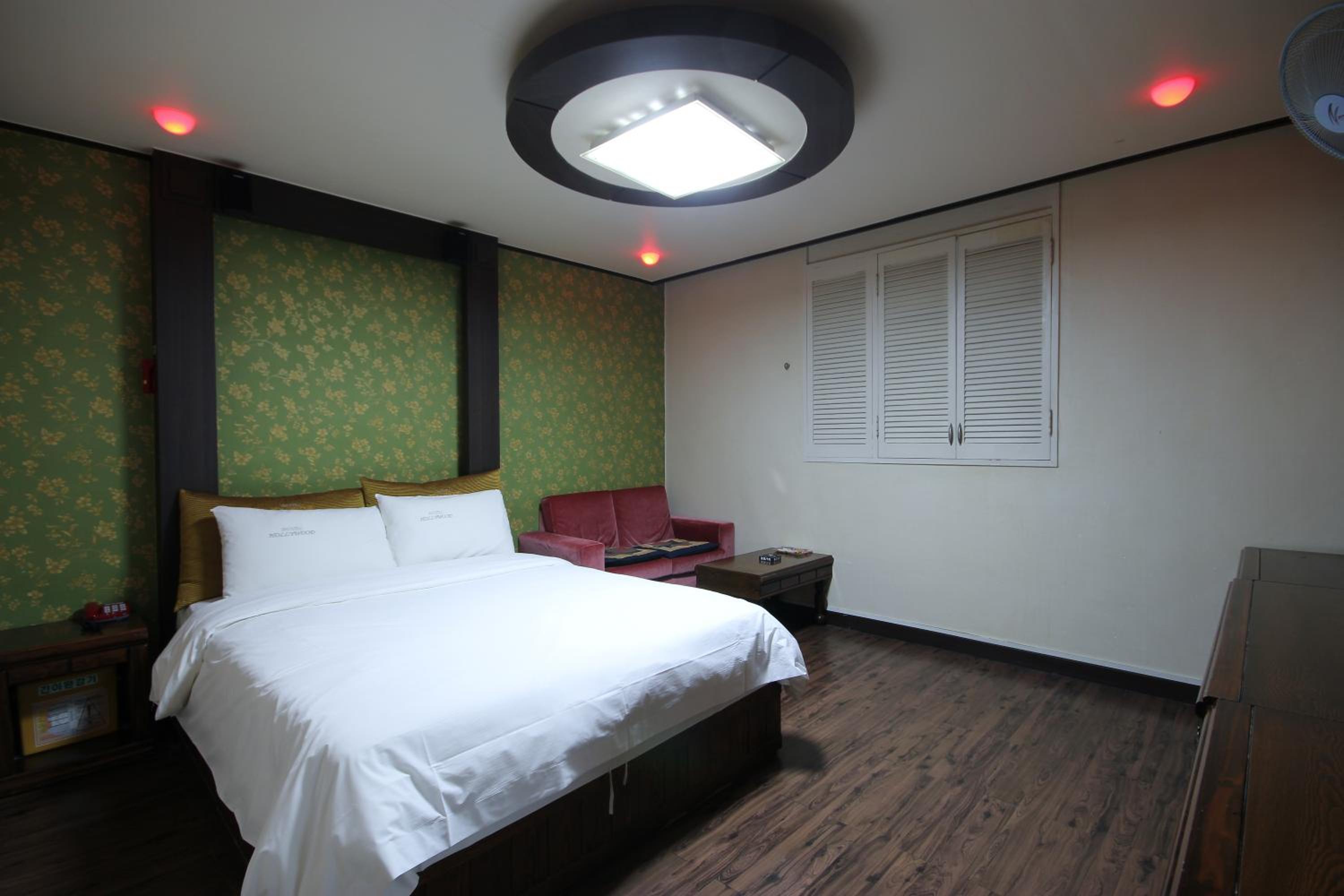 Motel Nine view 2