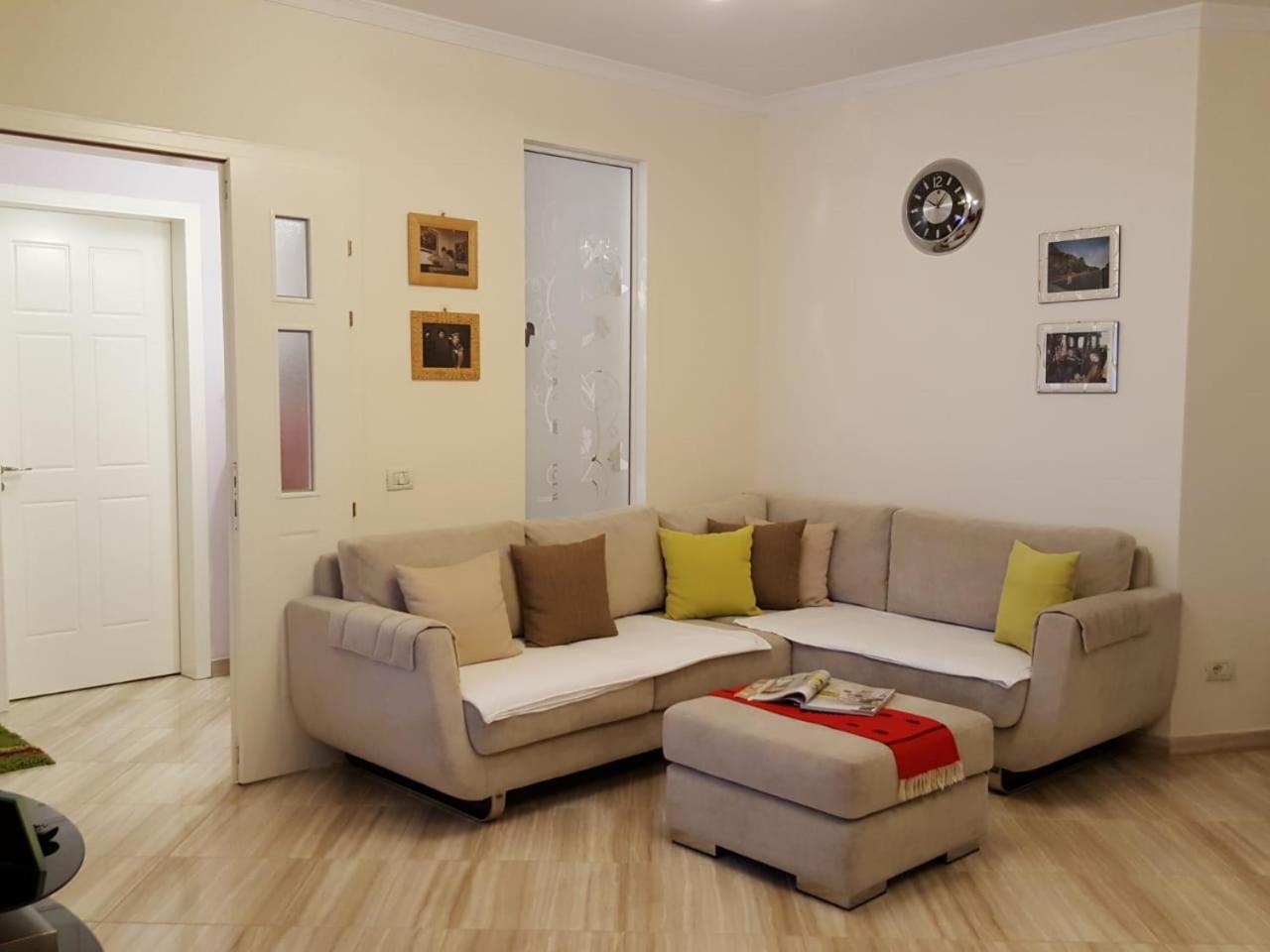 Holiday Center Apartment