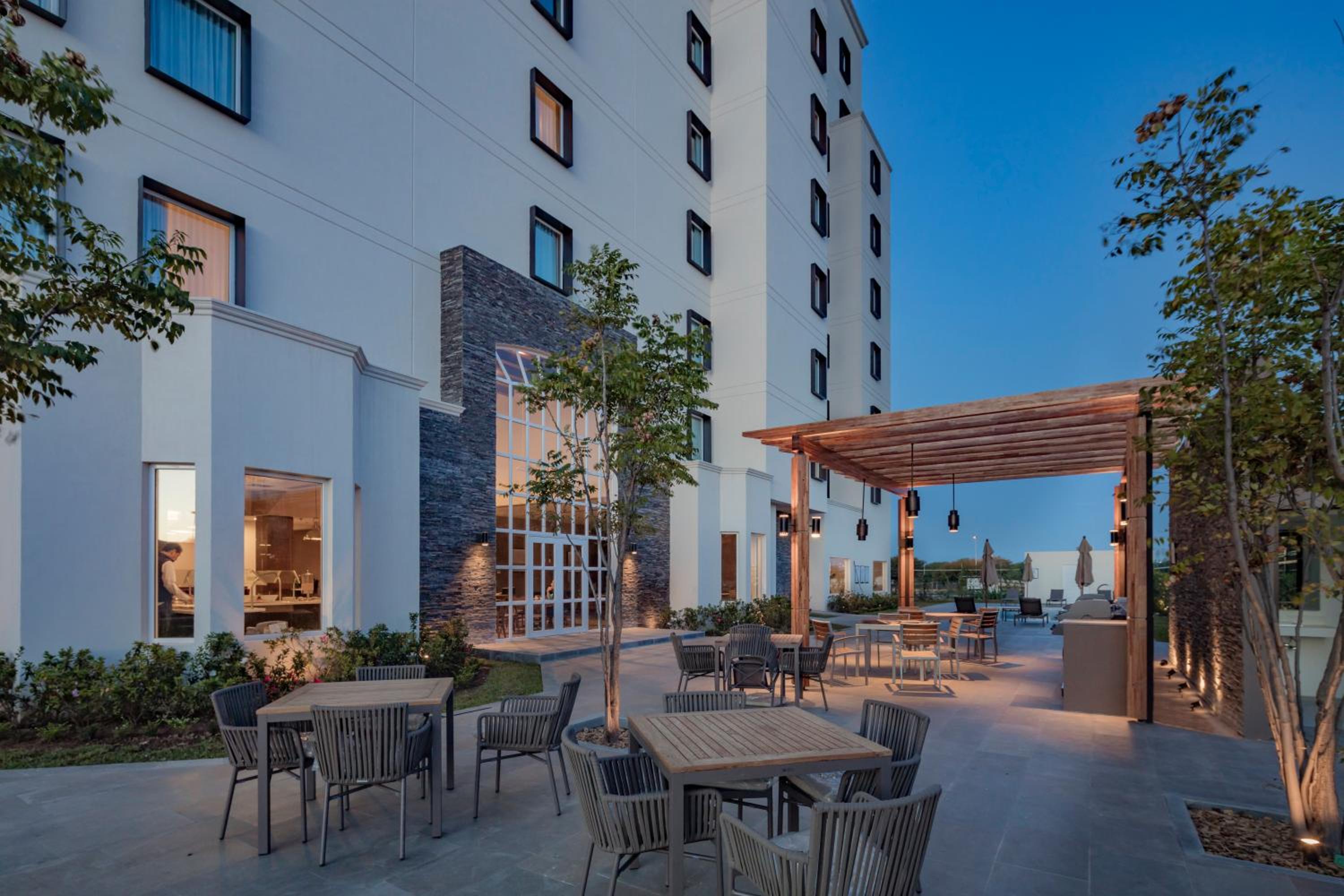 Saltillo Vacations - Staybridge Suites - Saltillo, an IHG Hotel - Property Image 10