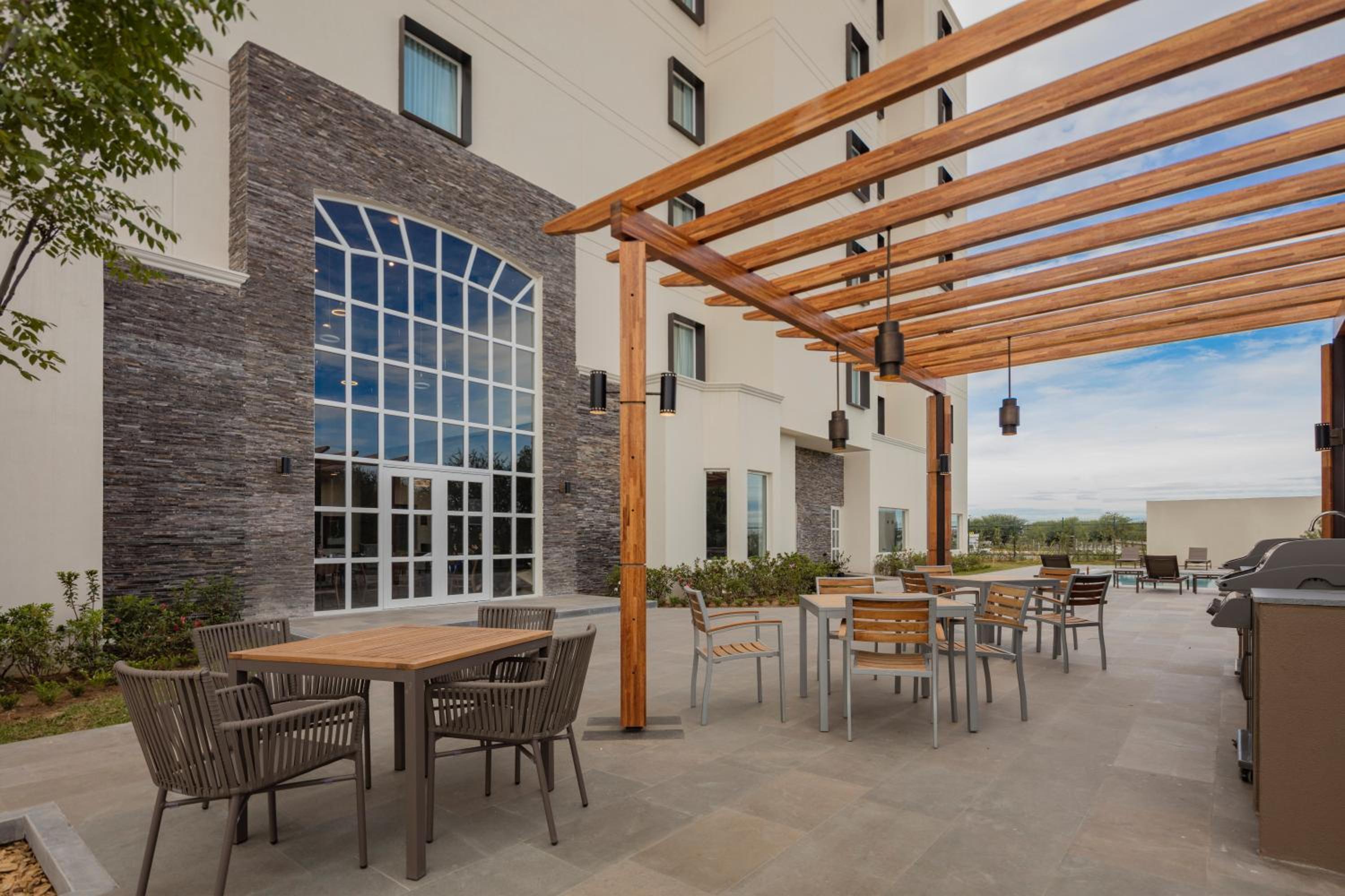 Saltillo Vacations - Staybridge Suites - Saltillo, an IHG Hotel - Property Image 3