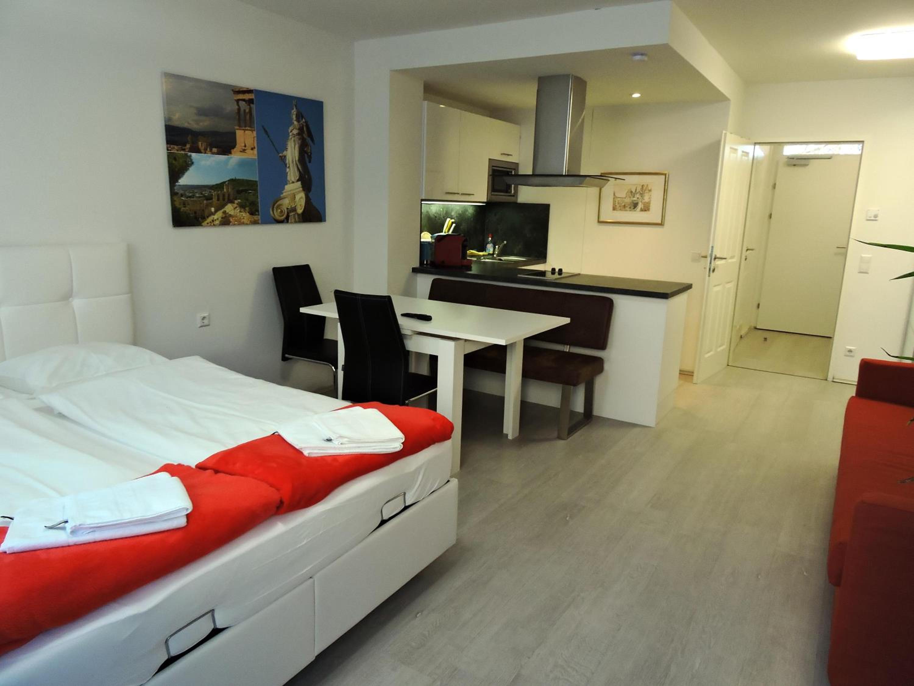 101 Athen, Studio Apartment, 38m2 1-4 Pers view 2