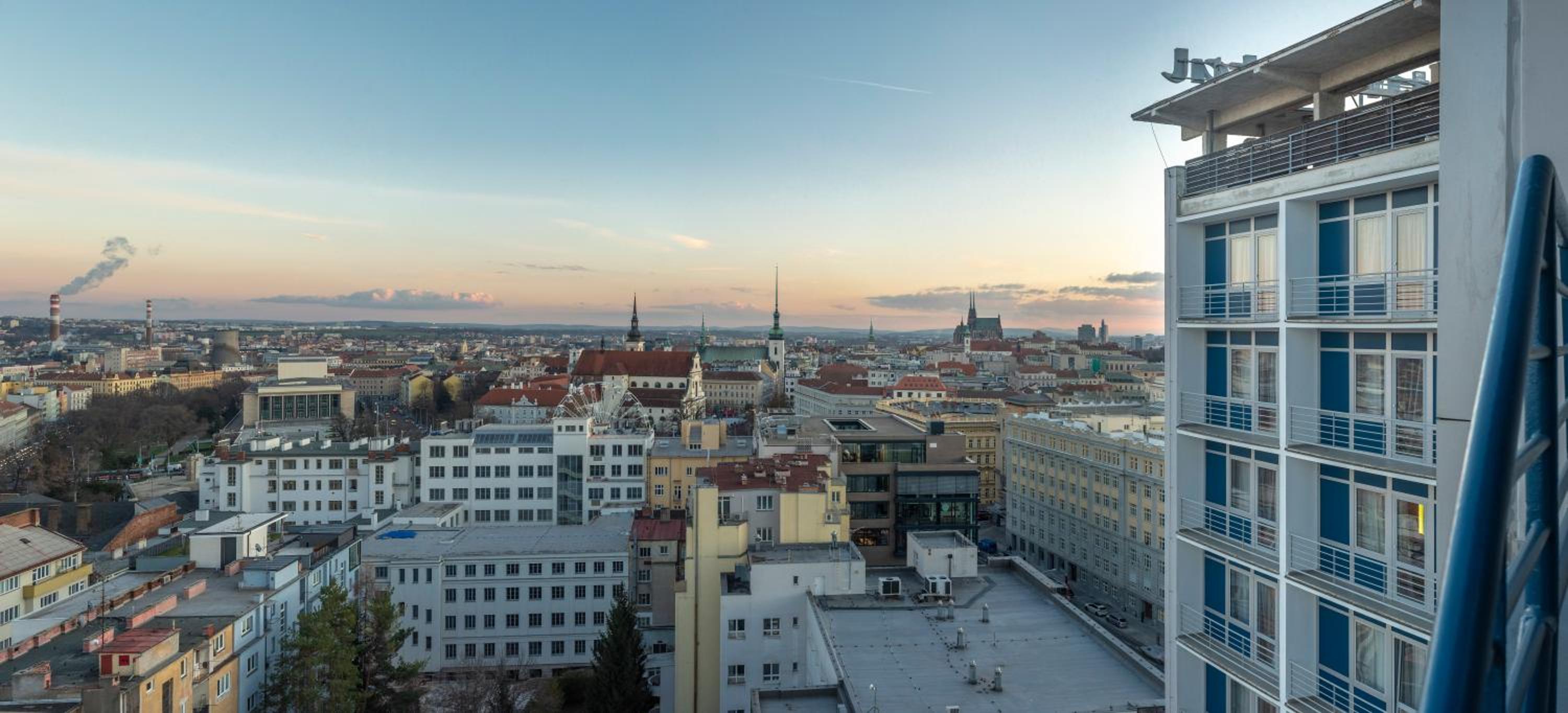 Hotel Continental - Image 1