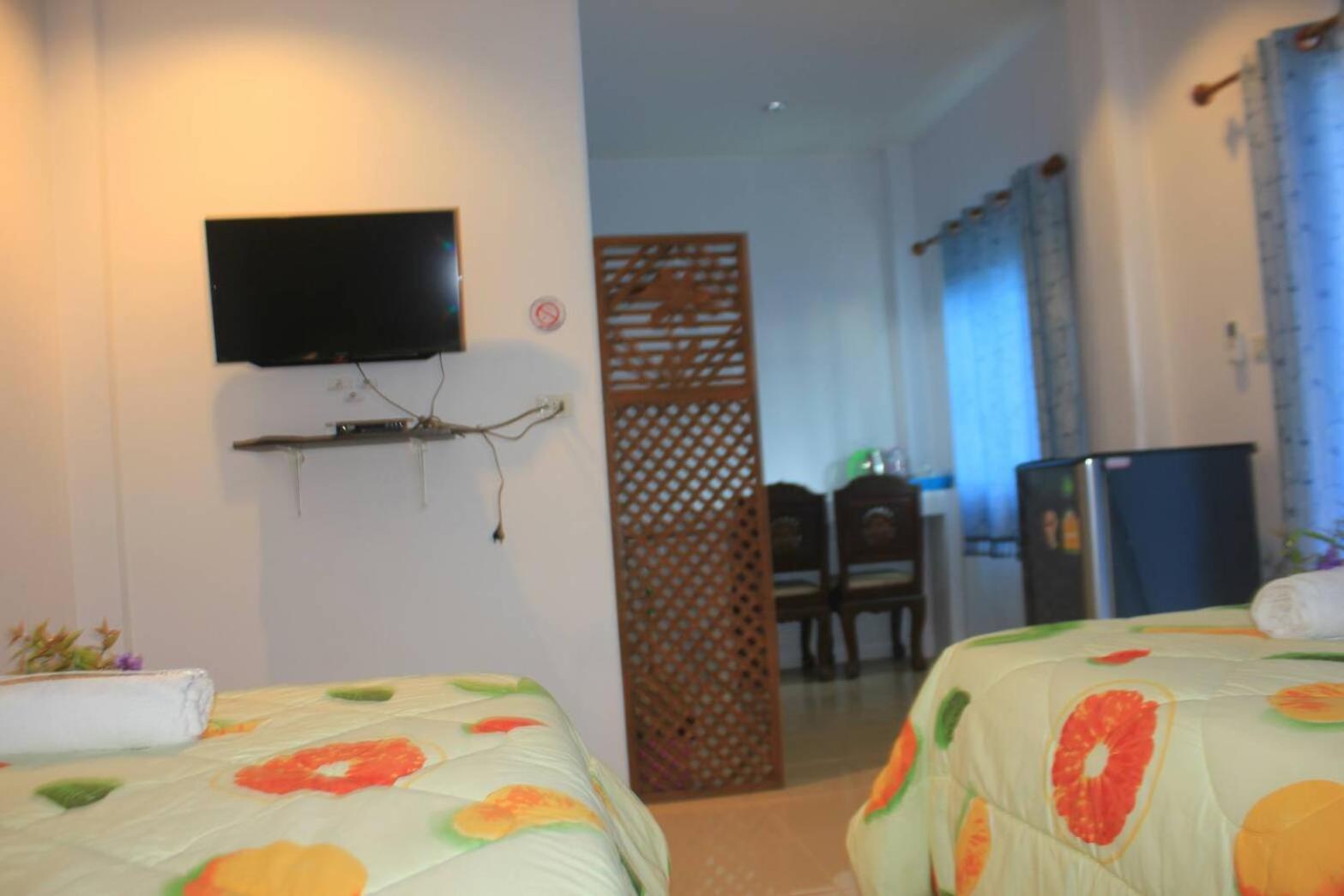 Baan Sri Lanta Sand