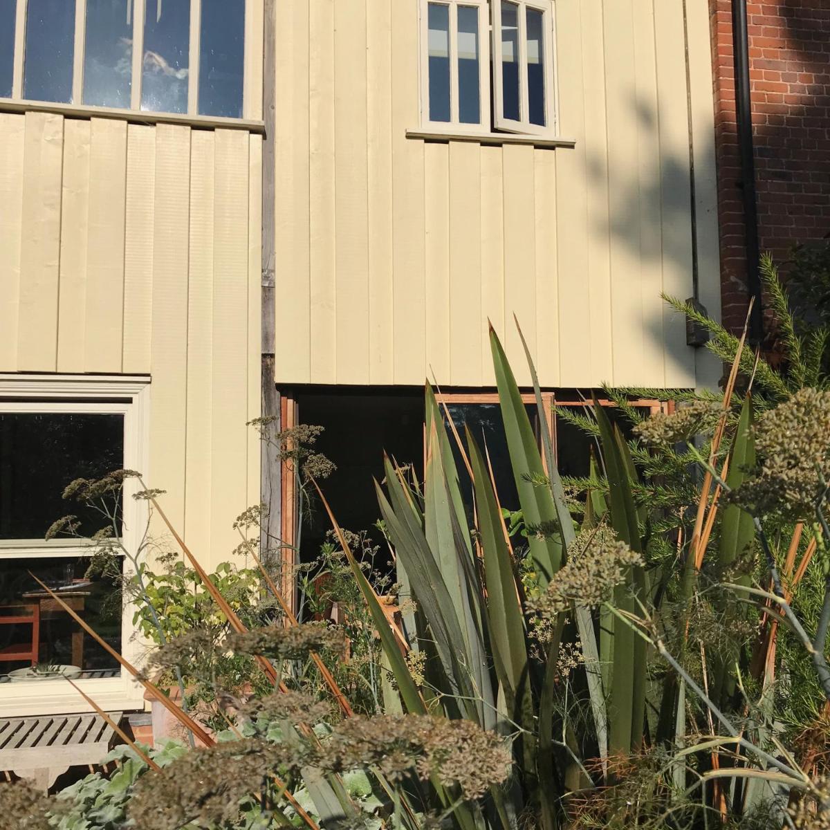 Tinsmiths House view 2