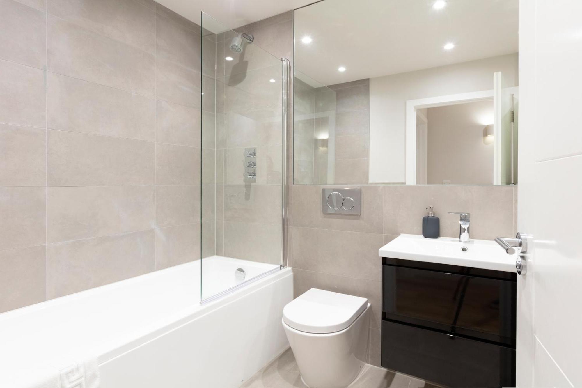 Hampden Apartments - The Diana view 5