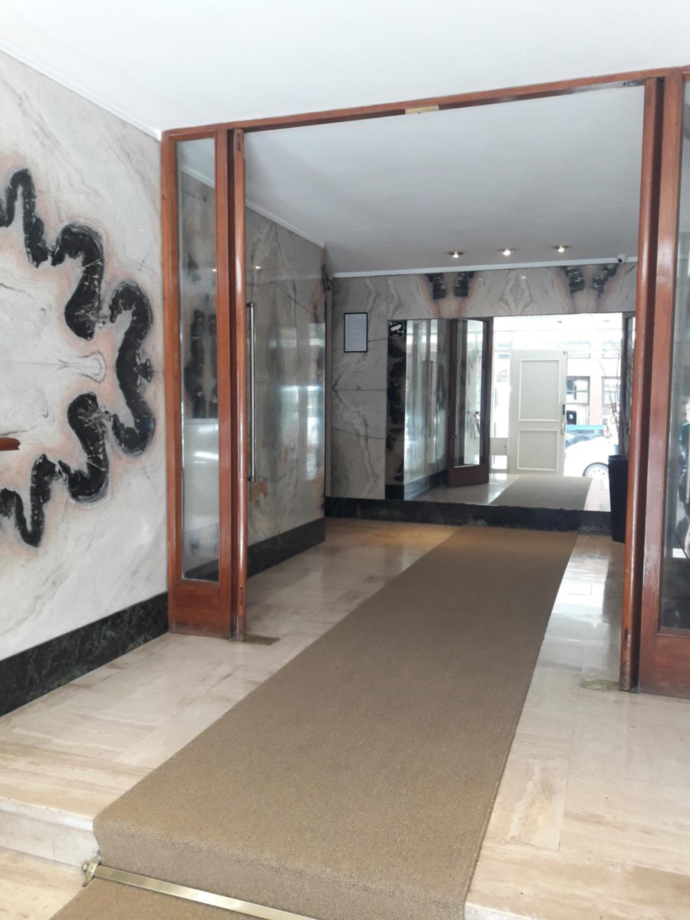 Depto 2 amb amplios a metros del casino y playa MDP