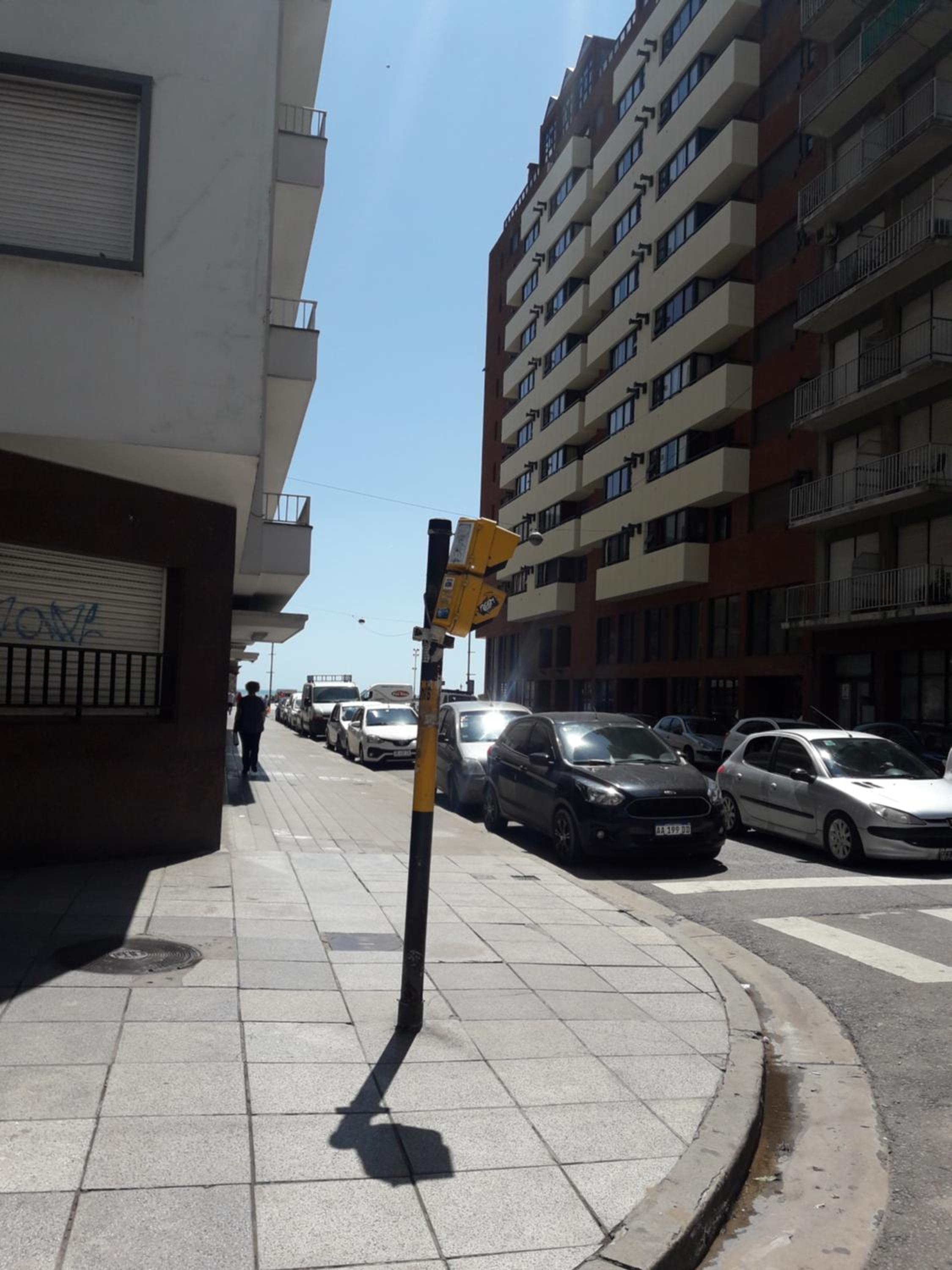 Depto 2 amb amplios a metros del casino y playa MDP