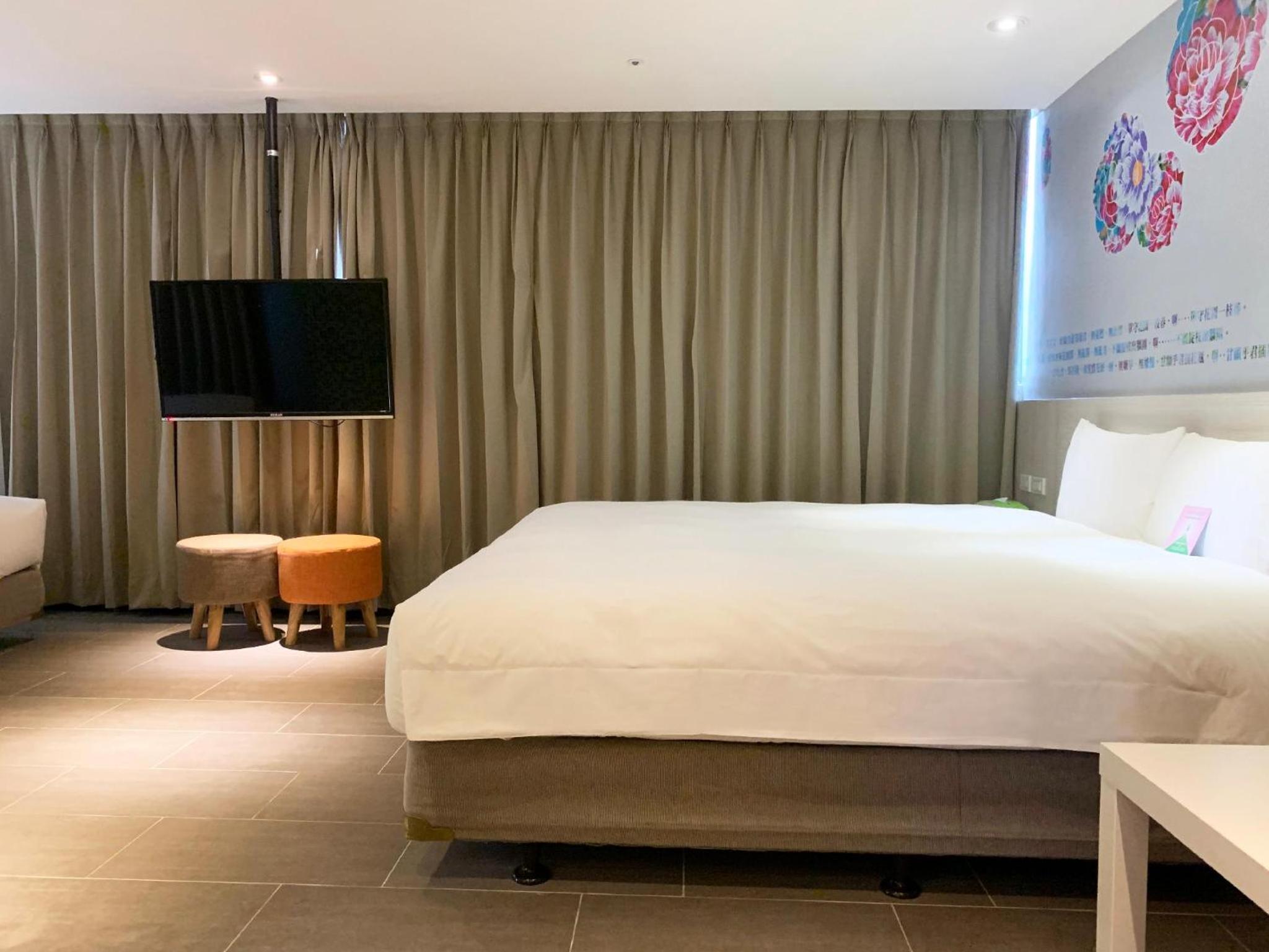 Wholesome Hotel