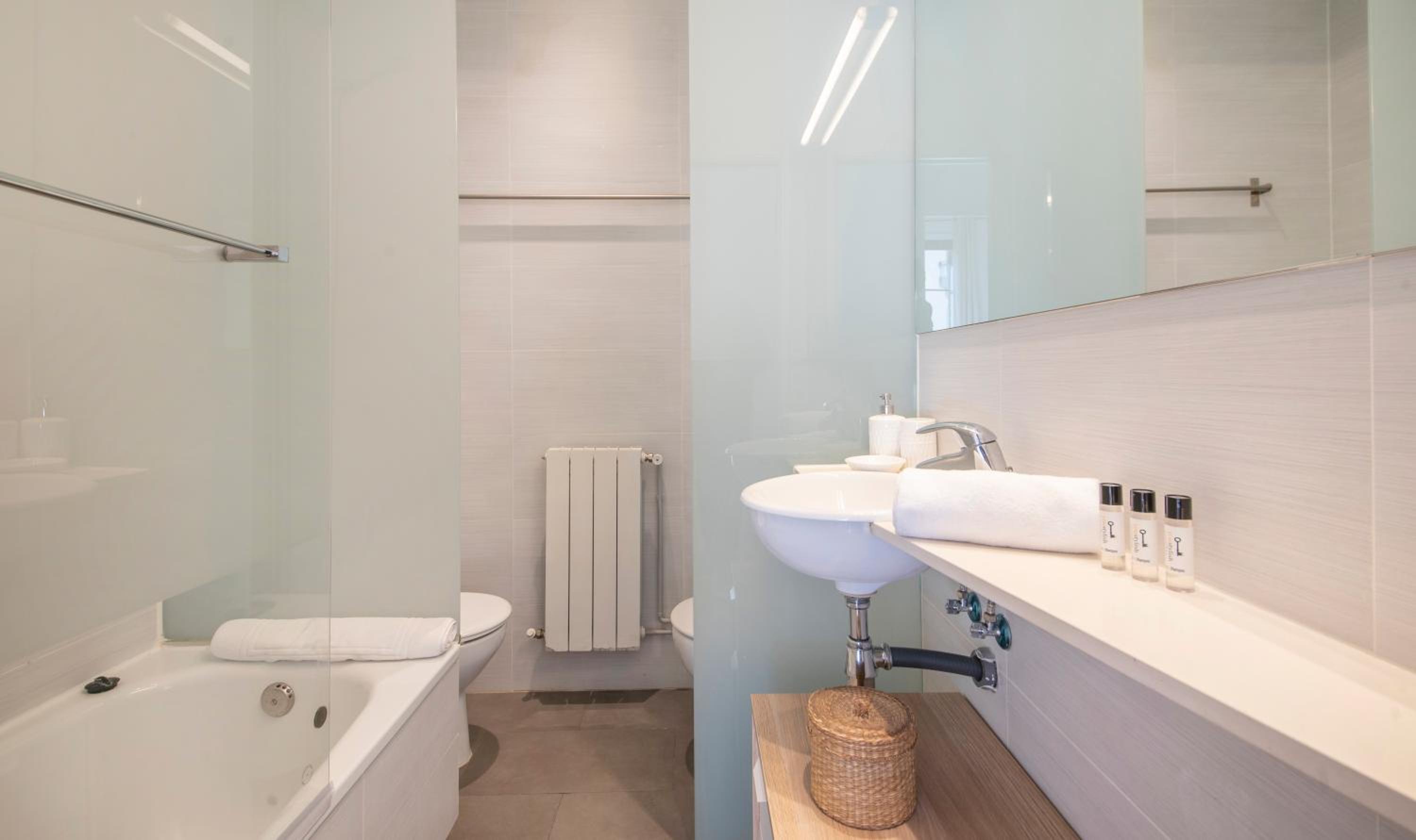 You Stylish City Center Apartments