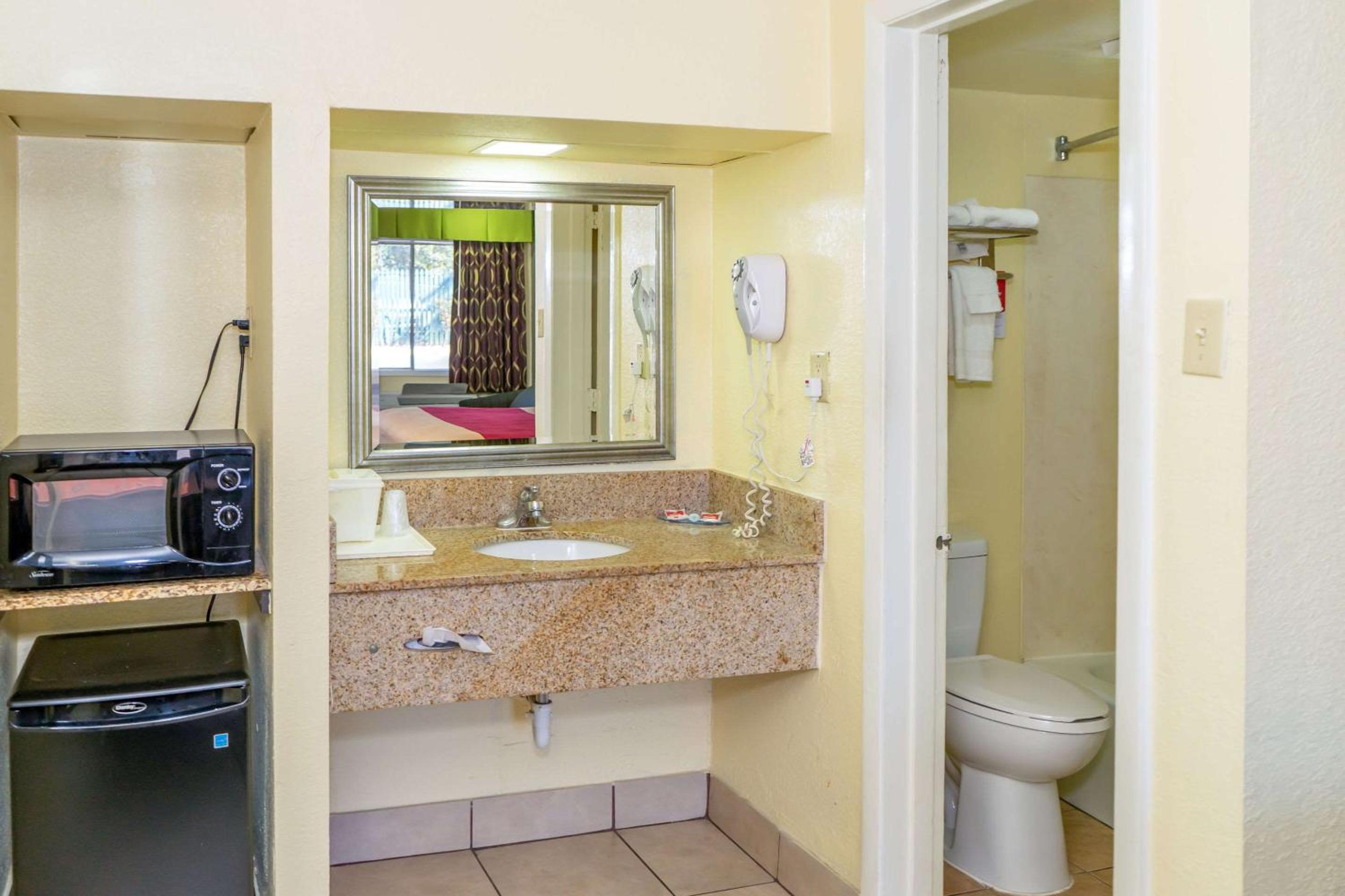 Park Inn by Radisson, Weldon - Roanoke Rapids