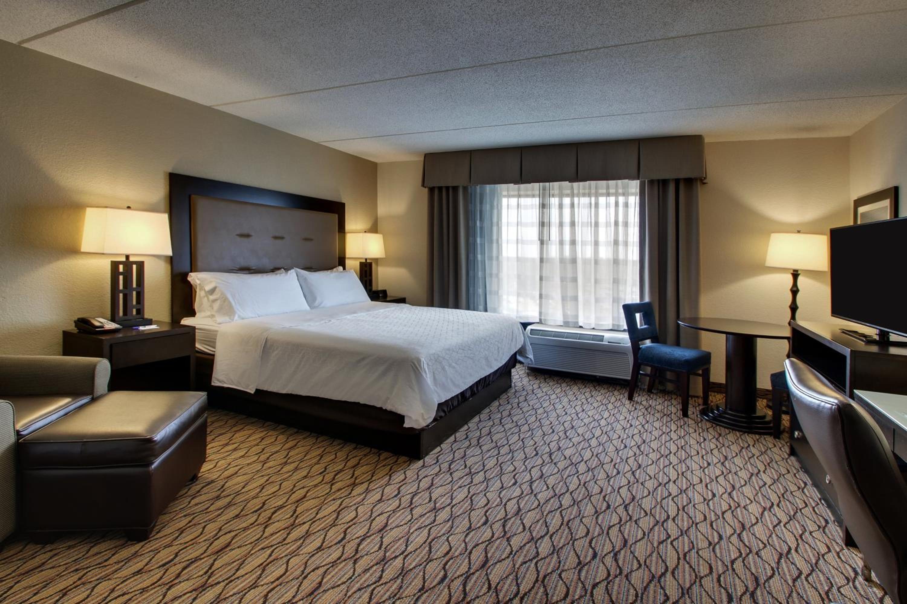 Hanover Vacations - Holiday Inn Express Baltimore BWI Airport West, an IHG Hotel - Property Image 31