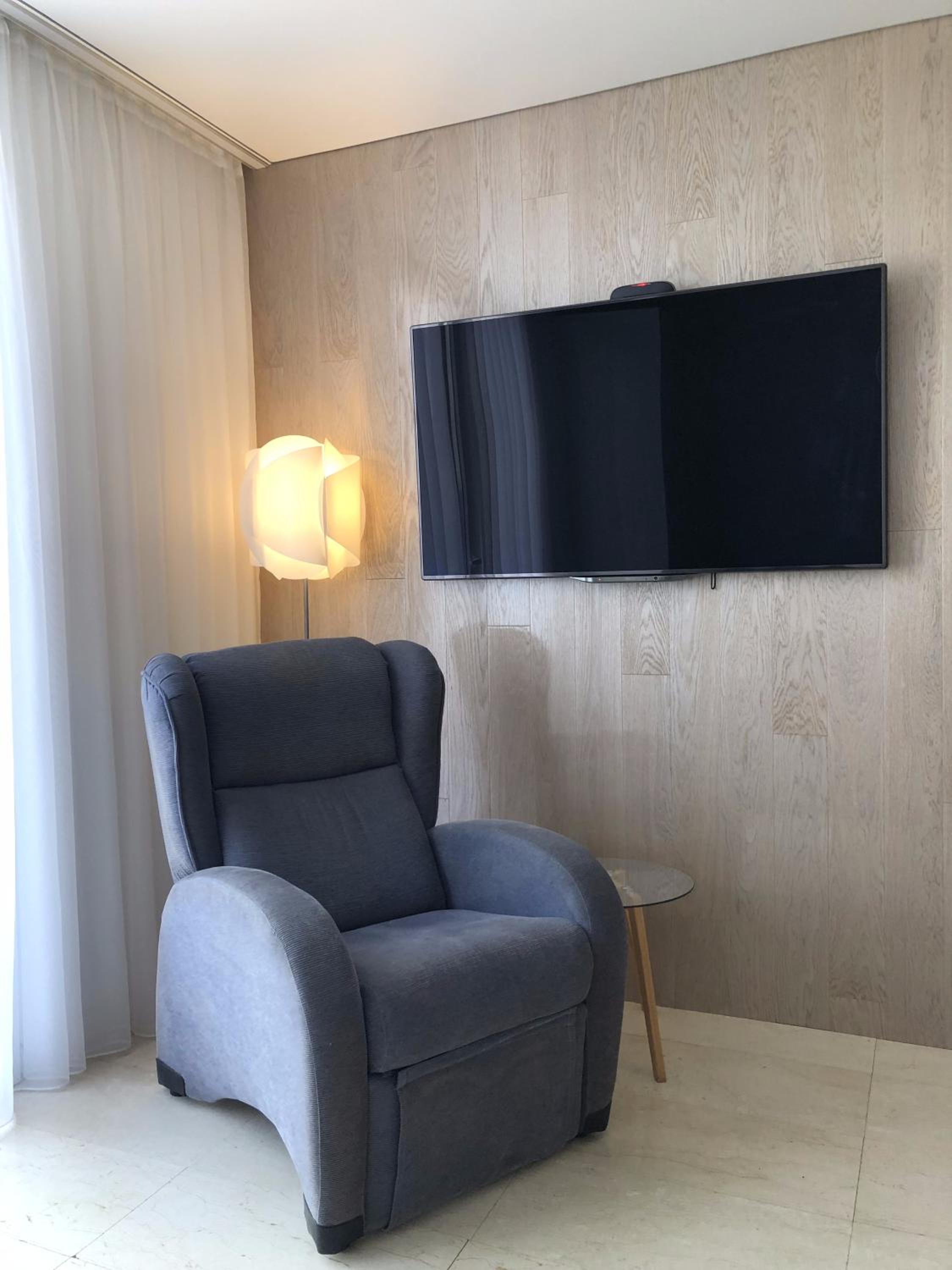 LUX&2Jacuzzi. NEW! Golden Mile Las Americas, Parque Santiago 2. Pool heated Sea water 2 BDR view 3