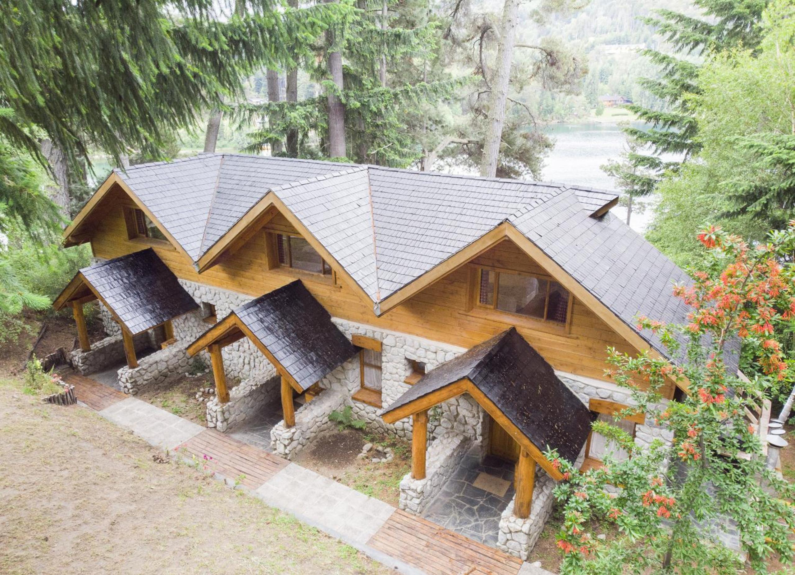 Hotel Bog Le Pommier - Cabanas Con Vista Al Lago Y Piscina Climatizada